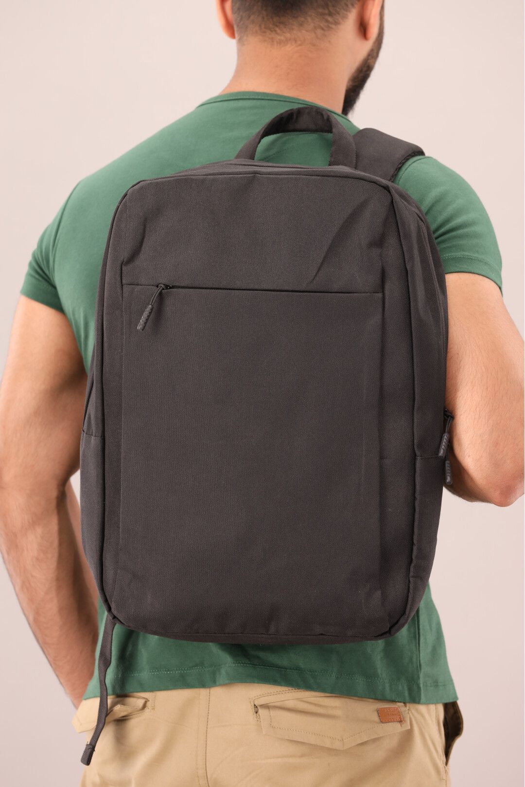 Slim and smart laptop backpack
