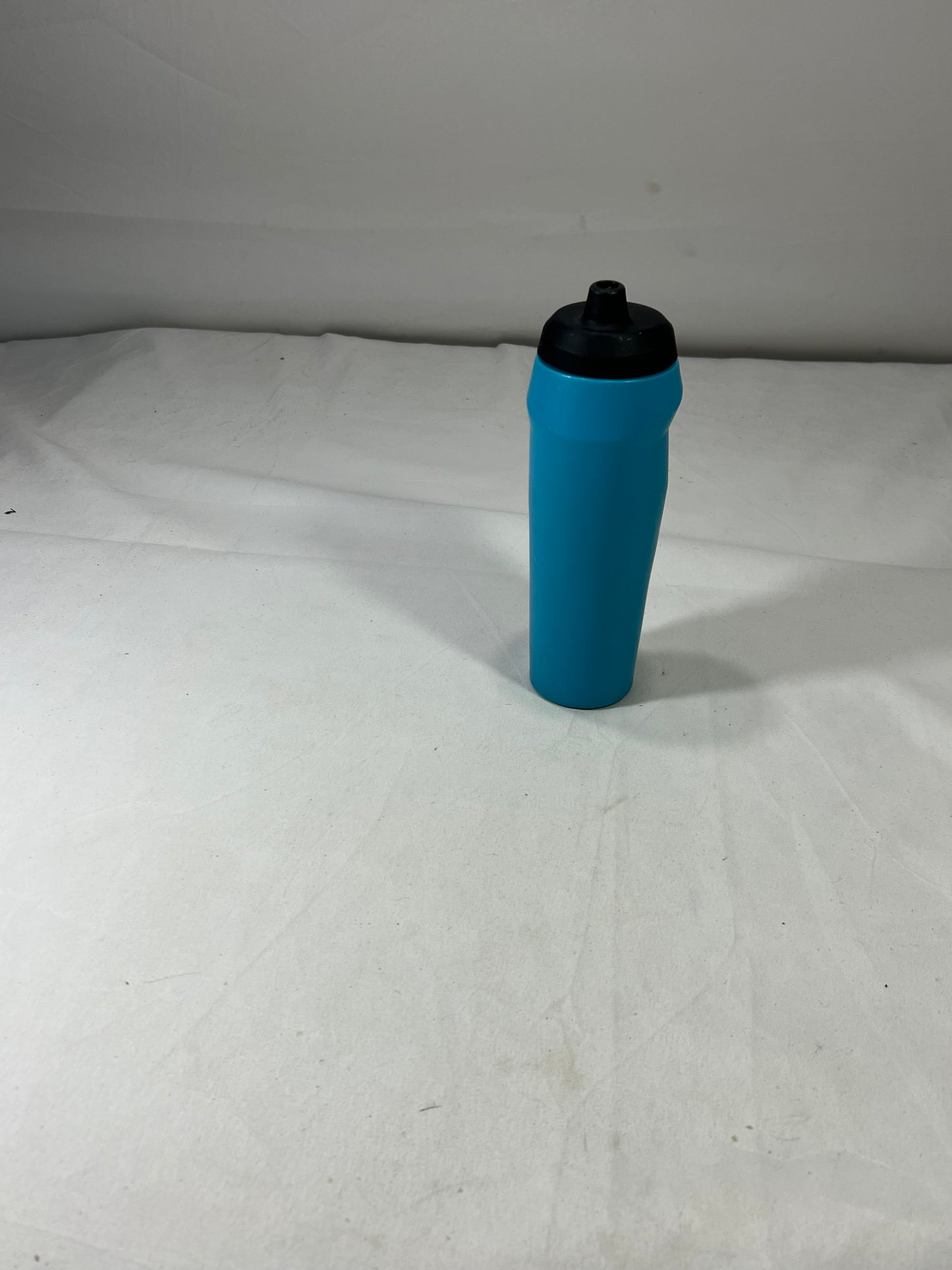 Imported lot water bottle/Drinkware