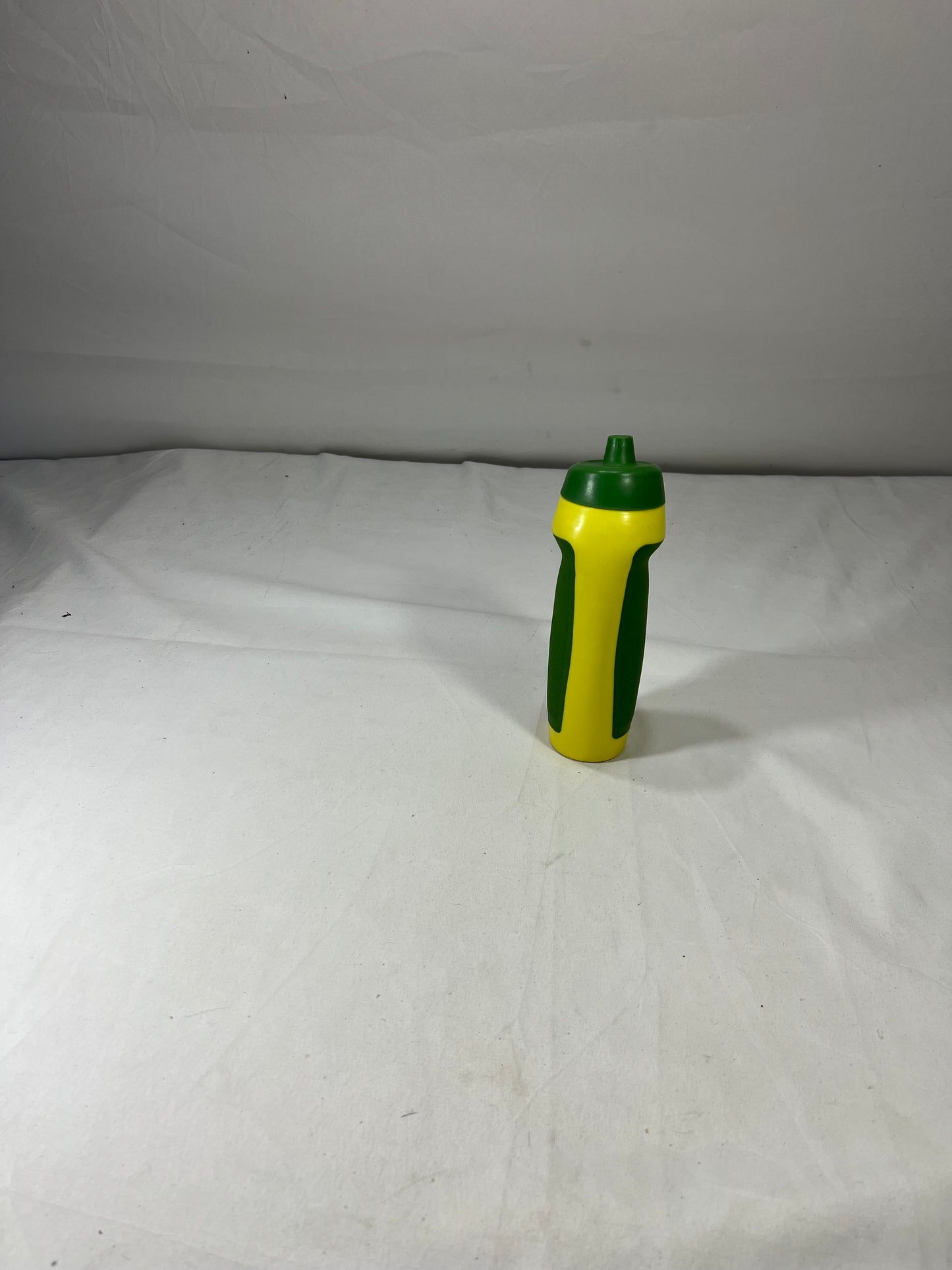 Imported lot water bottle/Drinkware
