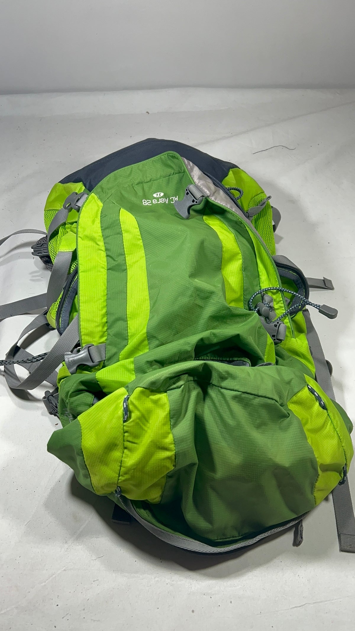 Deuter 28L Title will update soon