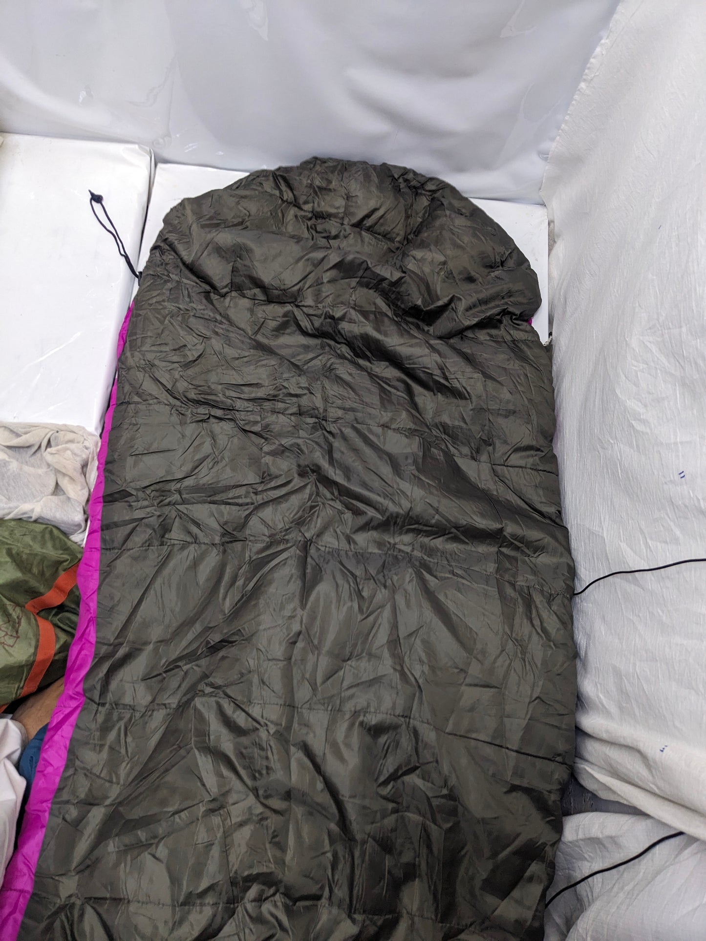 Uk lot sleeping bag sb376