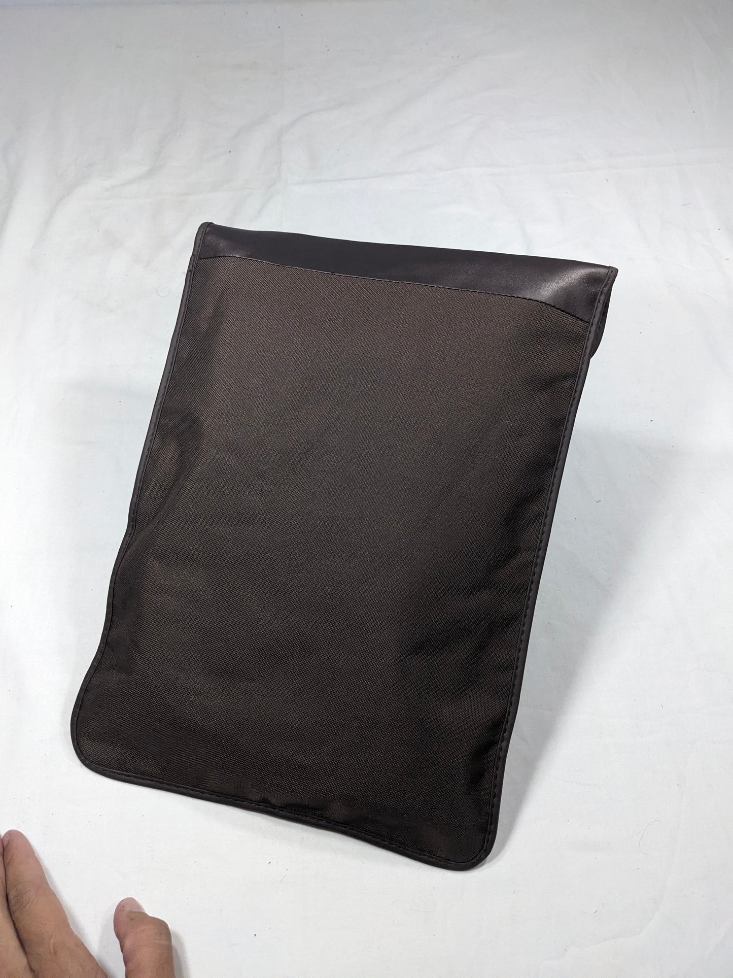 asus brand sleeve
