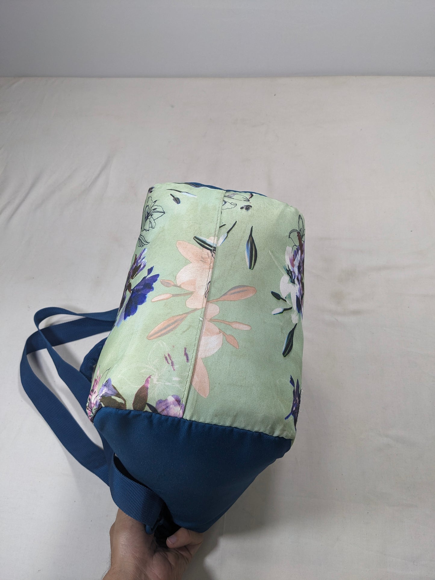 Imported lot flower pattern shoulder bag