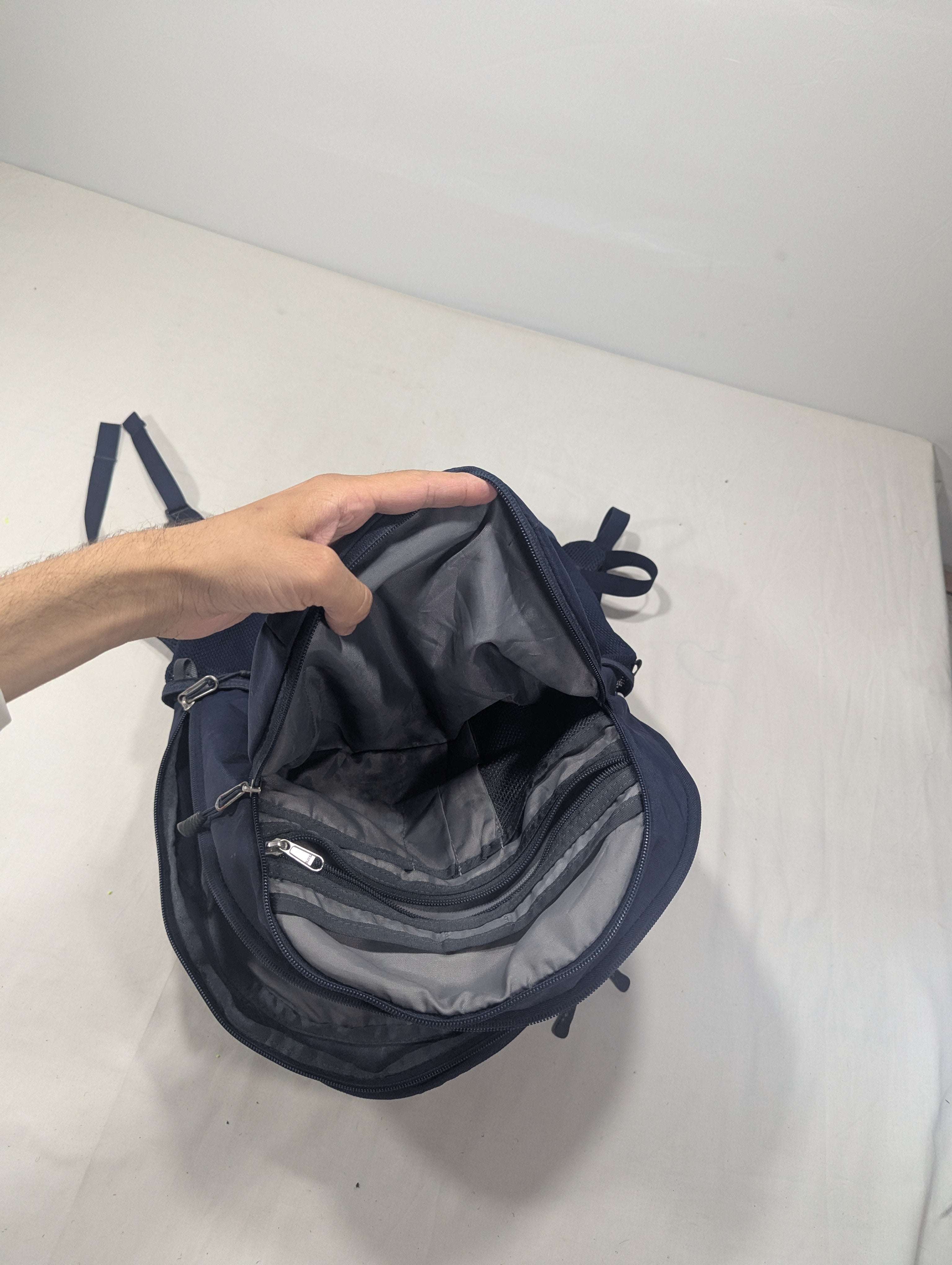 Authenticity is here, the north face most strongest stylish backpack Ab3