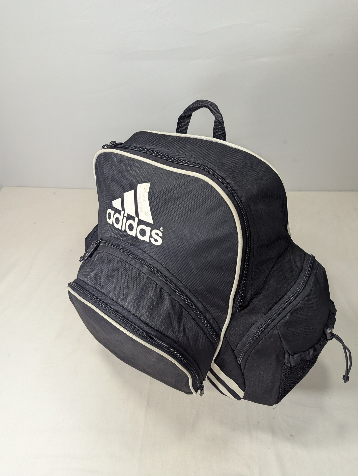 Adidas sports backpack U25