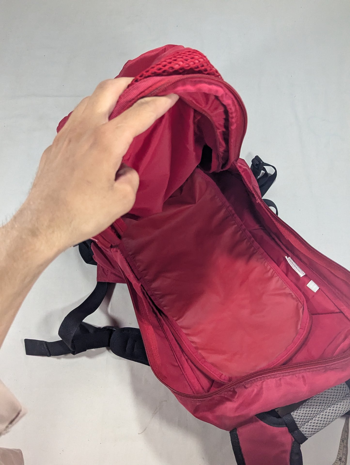 Preloved hiking backpack U25