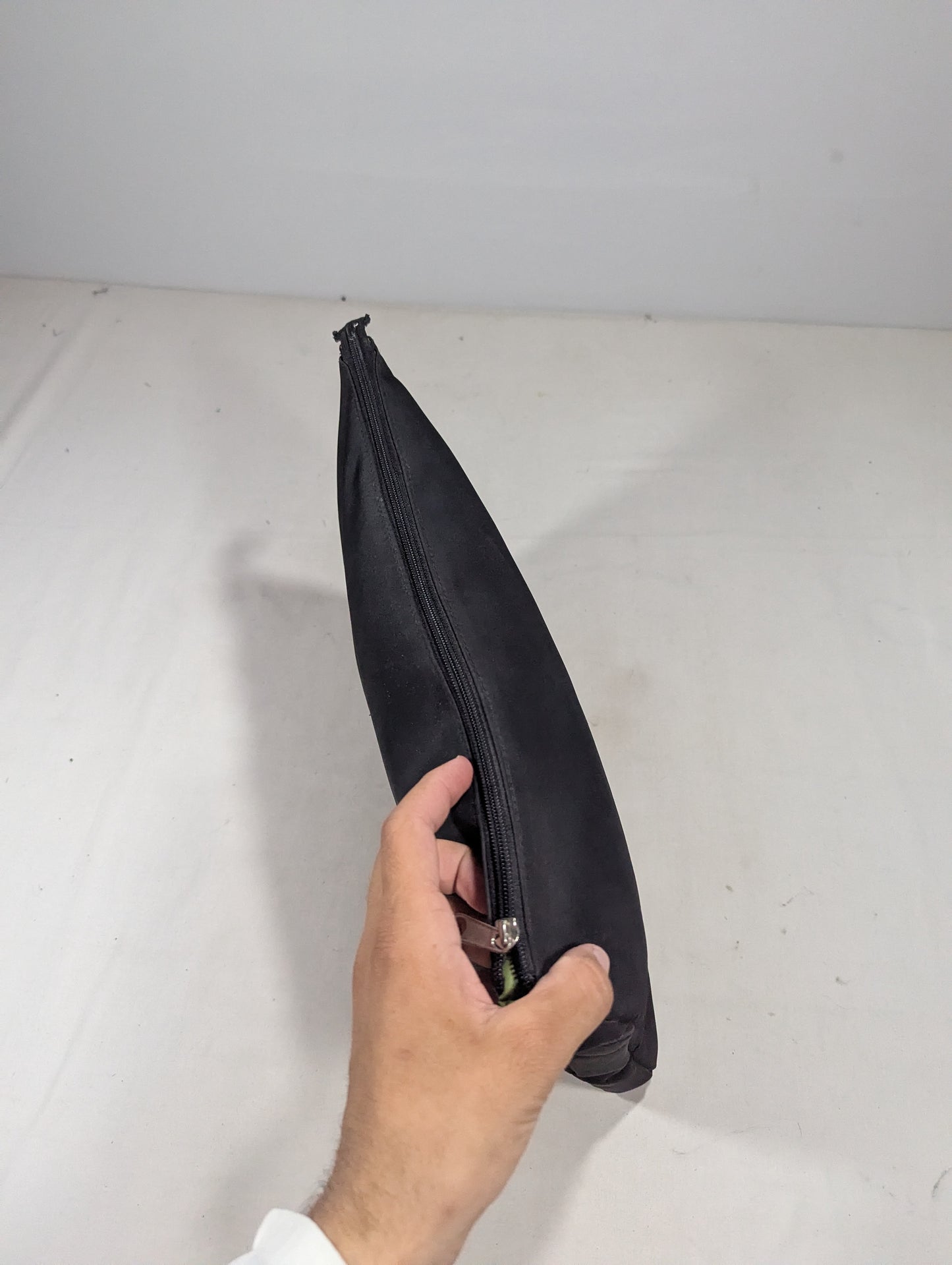 Imported lot black color sleeve U15