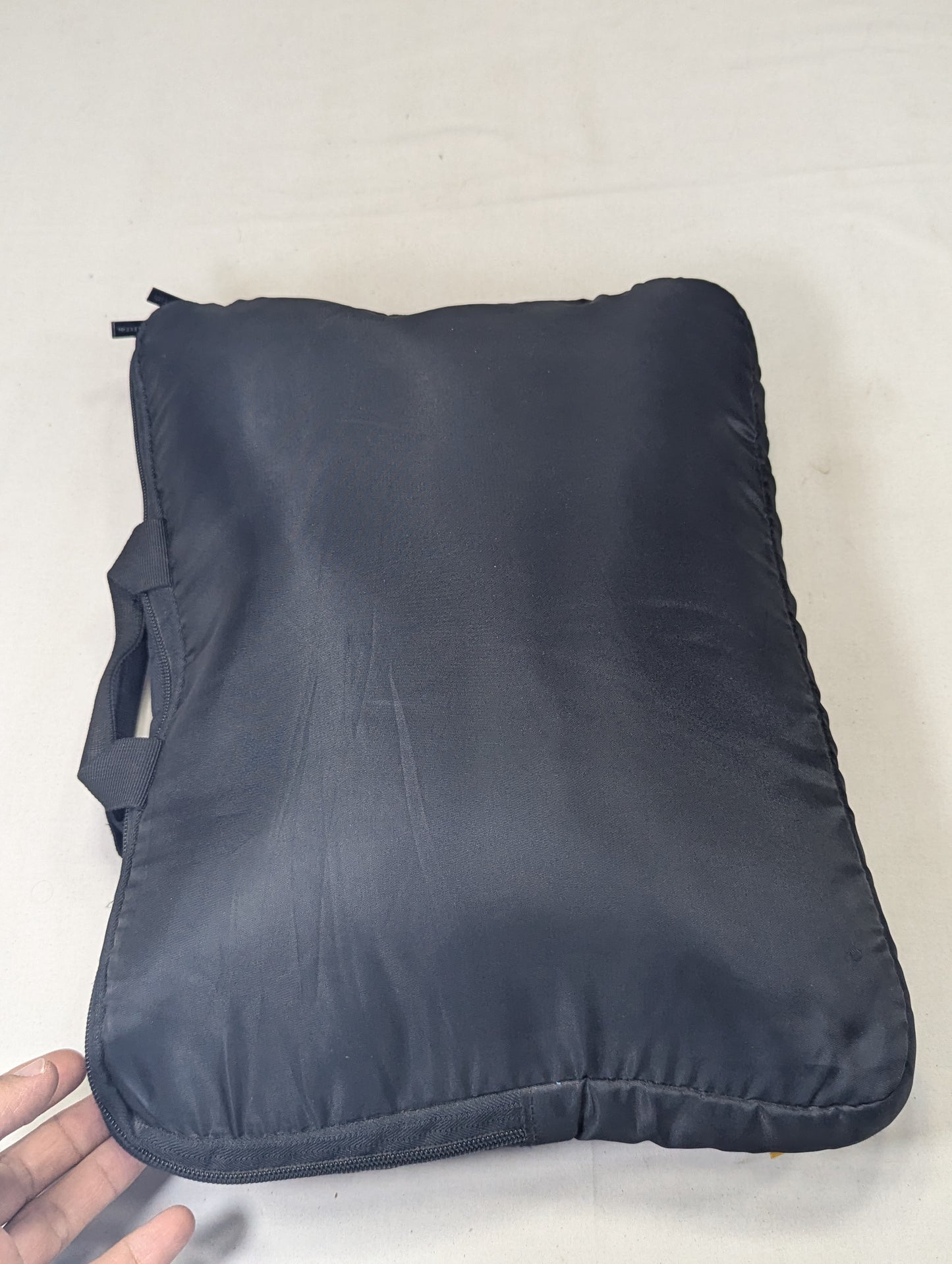 ELECOME Branded laptop sleeve, bag U15