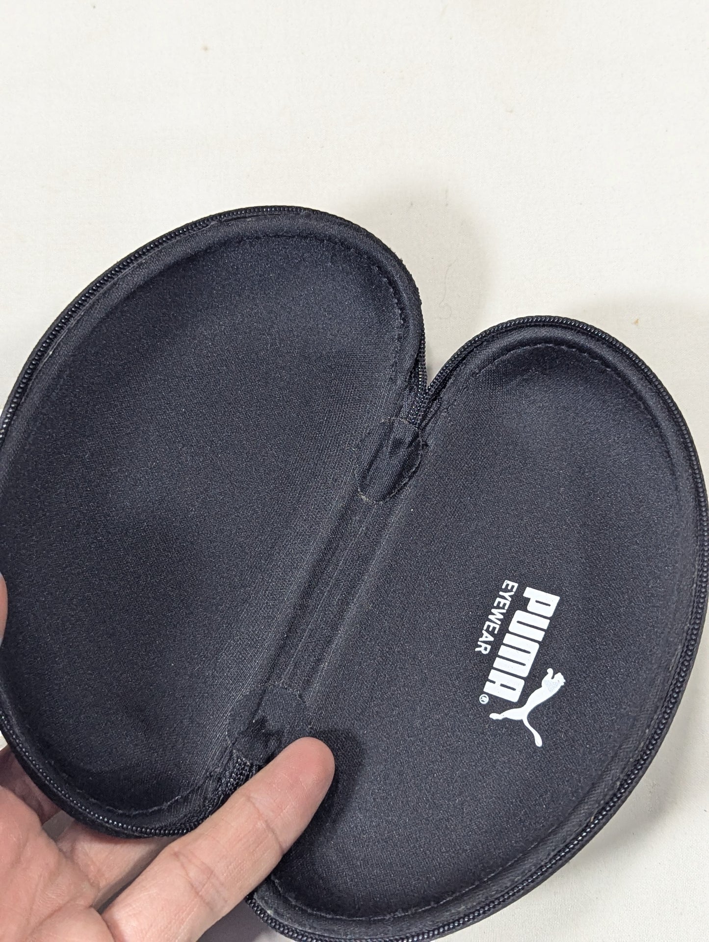 Puma Glasses box, case U15