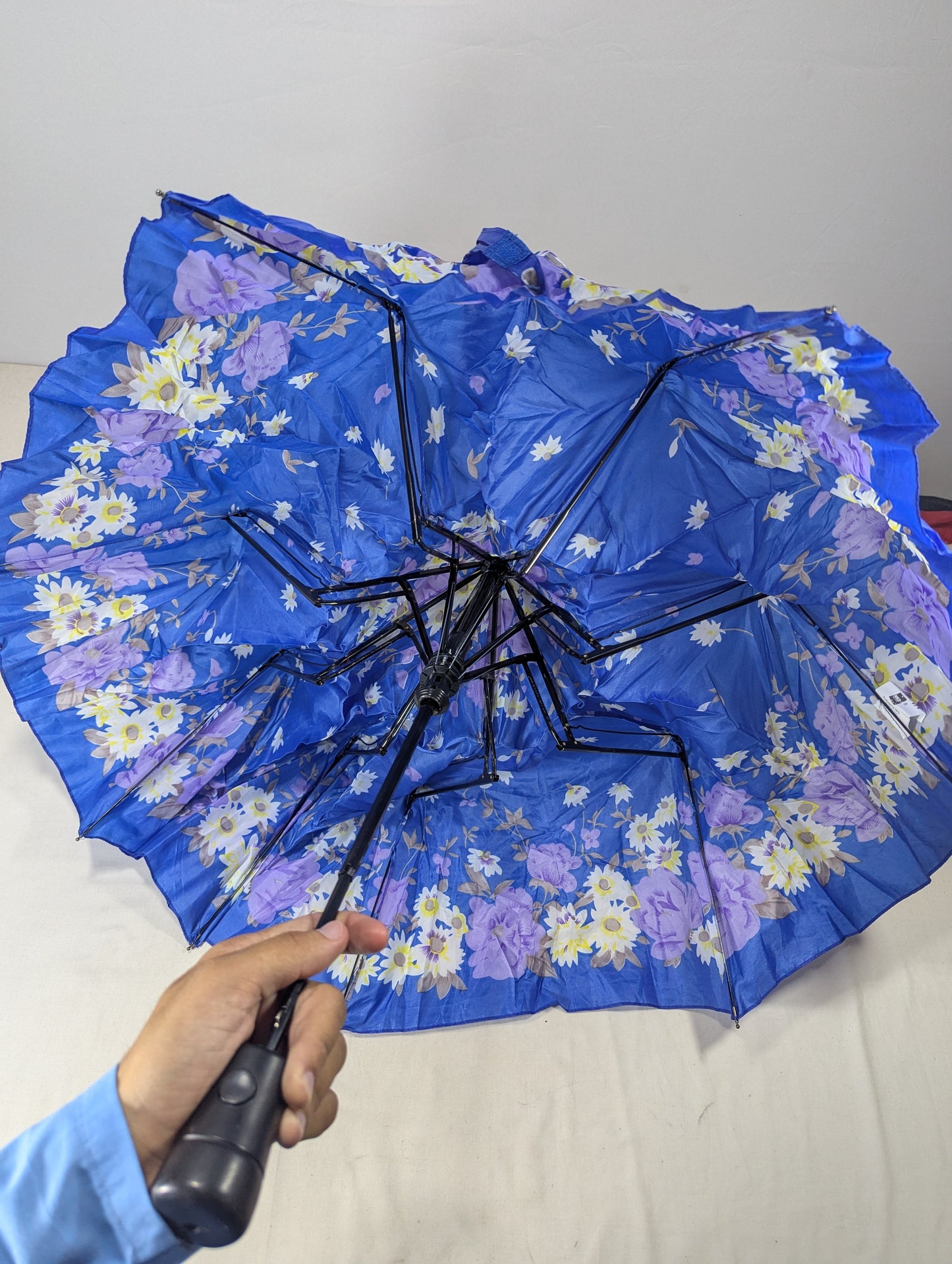 DripShield Mini Umbrella β Pocket-Sized Power with Big Coverage U25