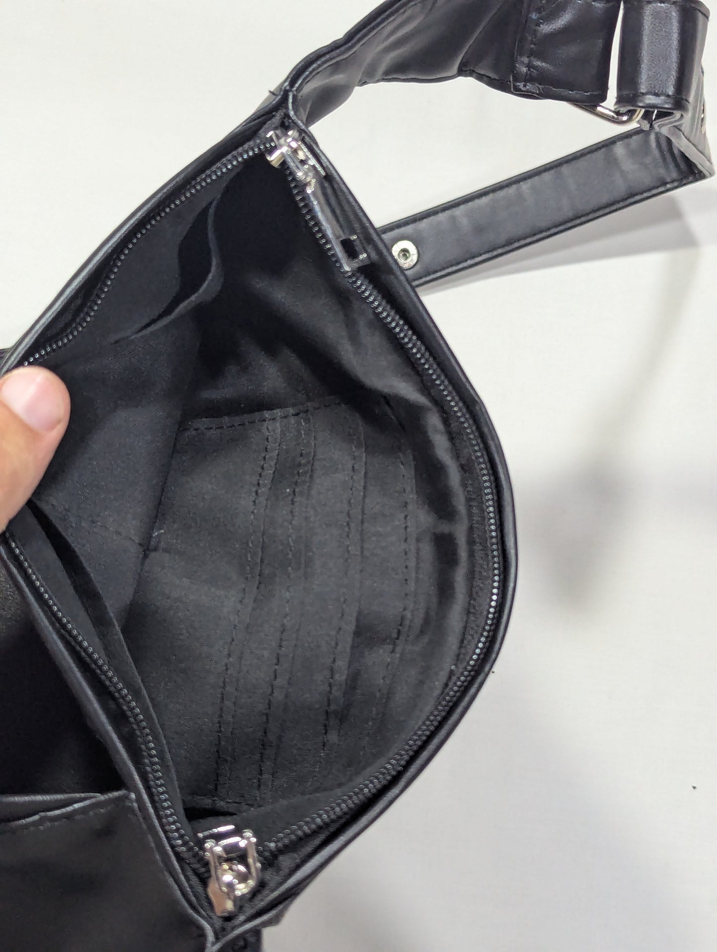 Leather sosh bag Ab3