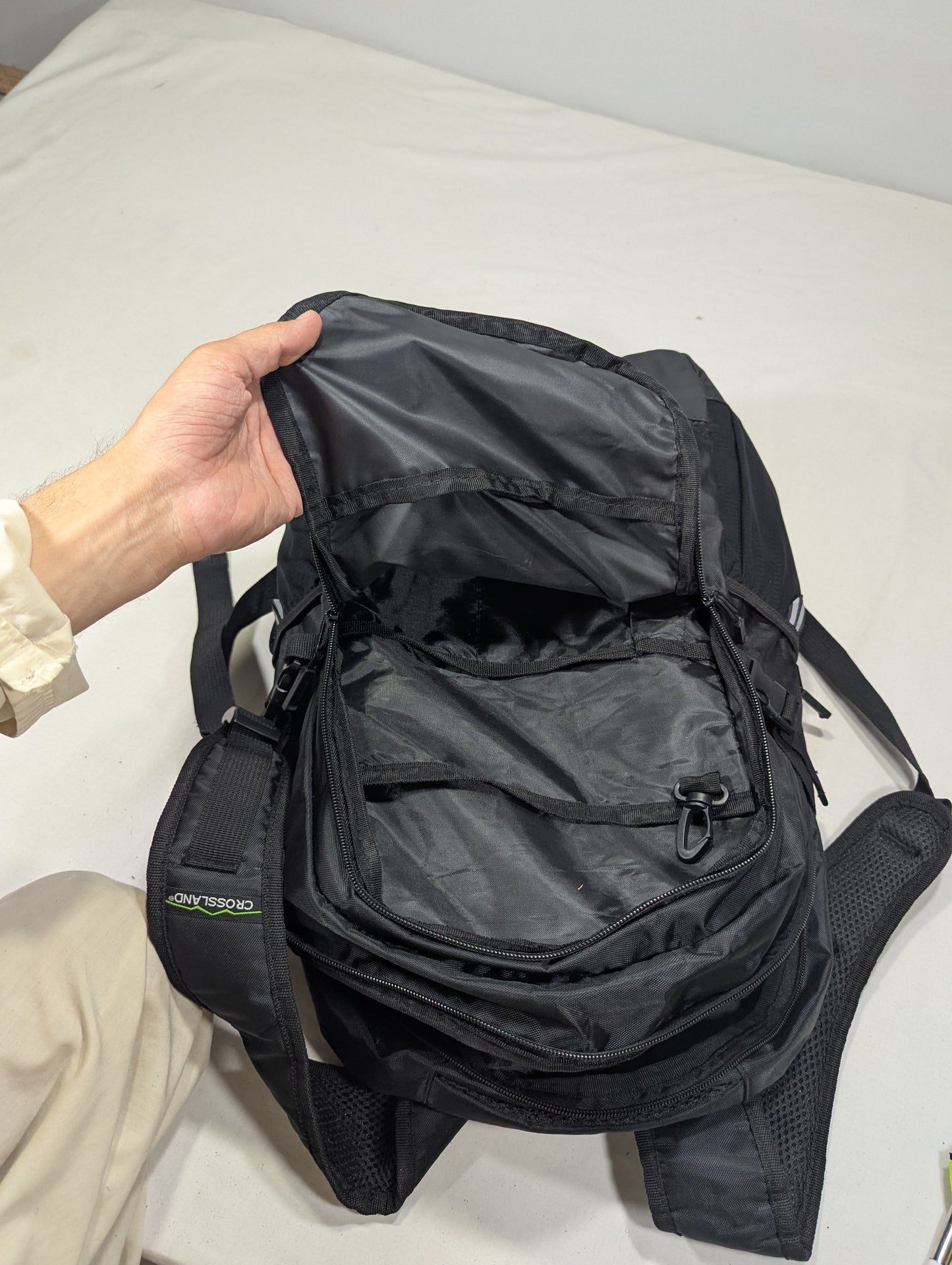 Preloved black color backpack U3