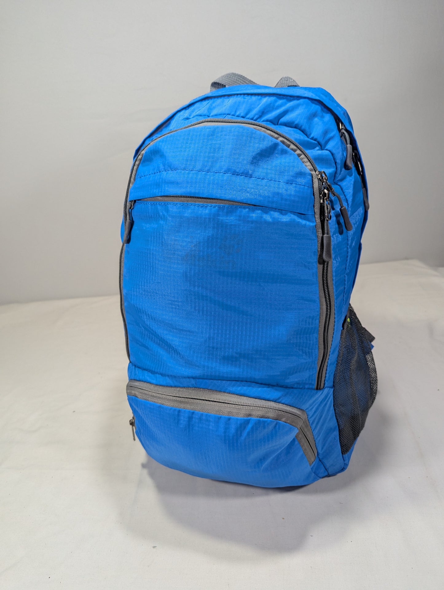 Foldable light weight hiking, tourist backpack U3