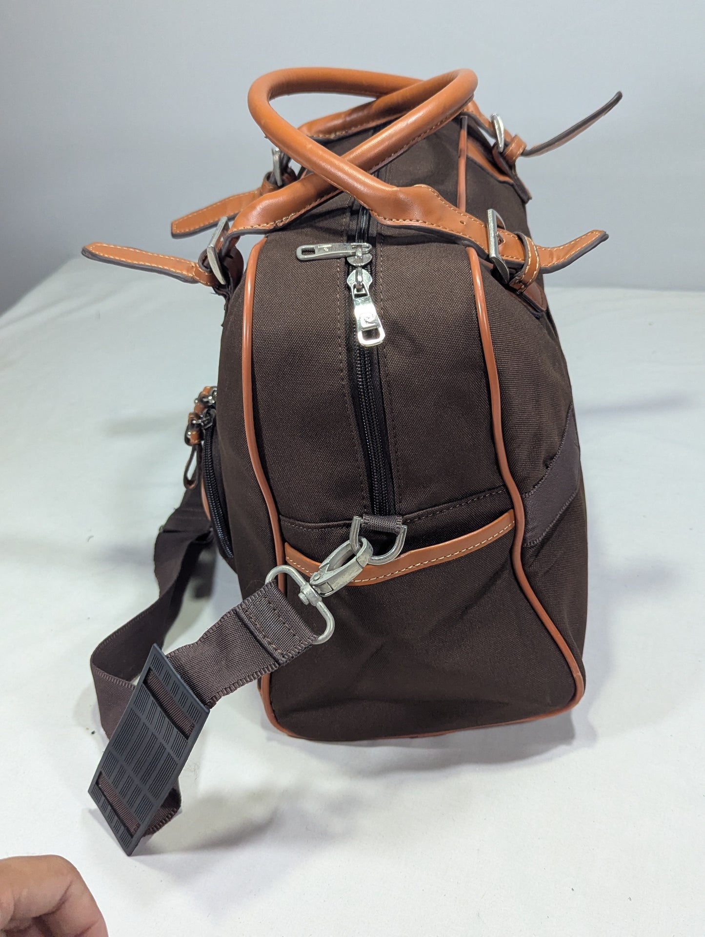 Premium Canvas Travel Handbag with PU Leather Accents s Duffle Ab3