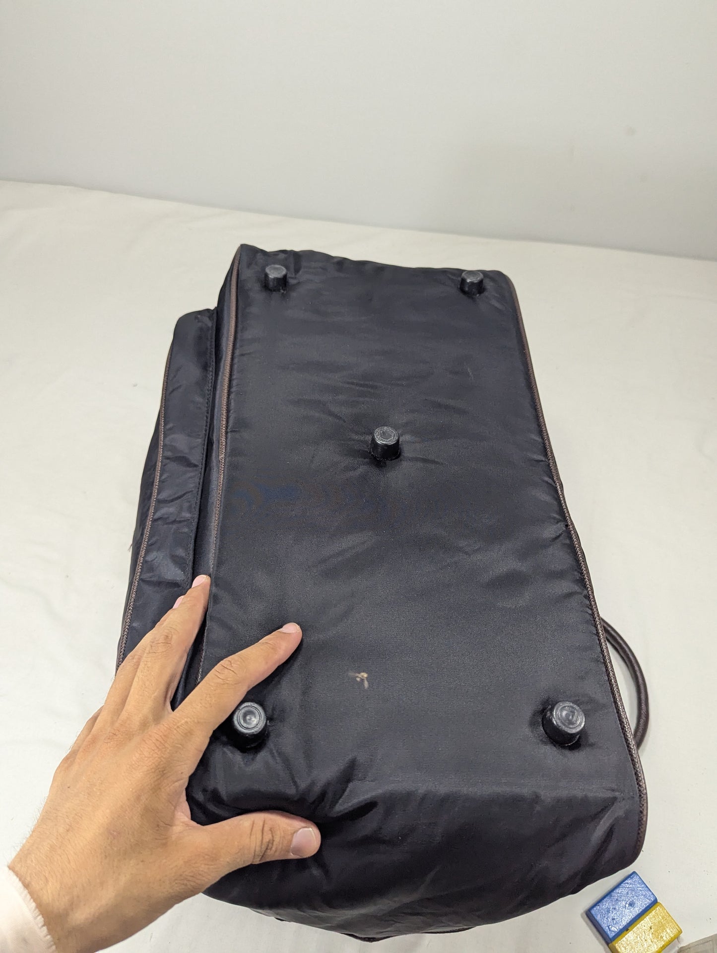 Minimalist Korean Duffle Bag – Unisex Travel Tote U3