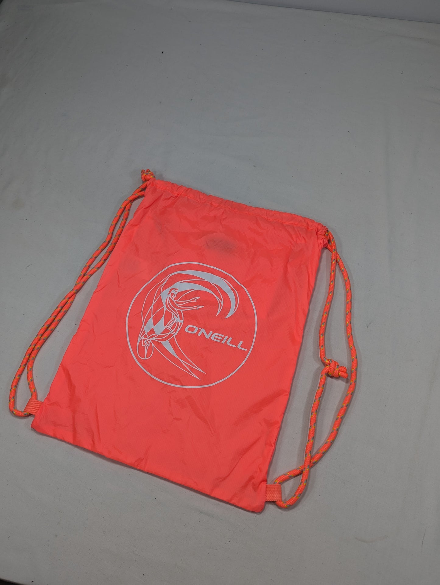 One's brand new string bag
