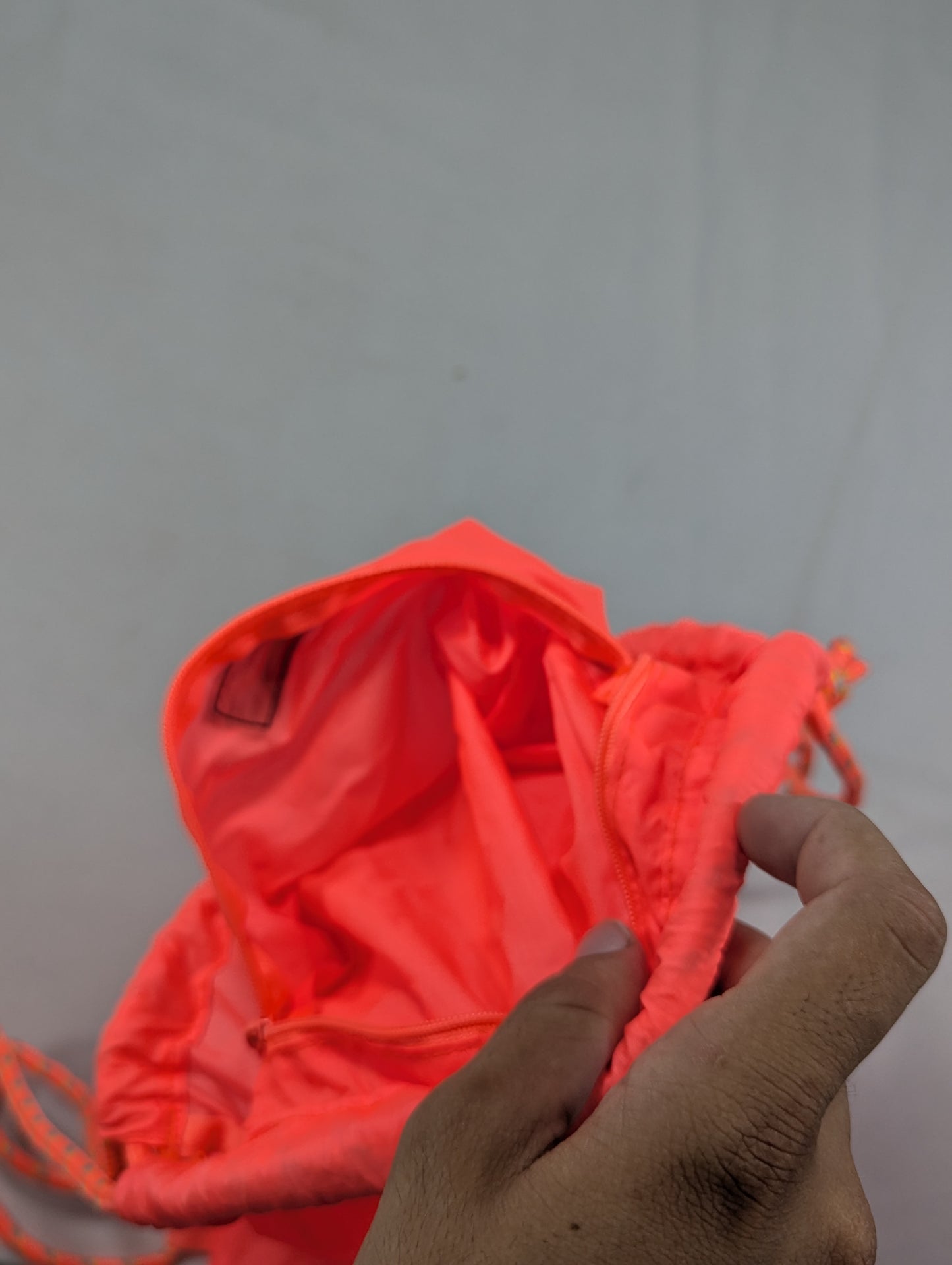 One's brand new string bag