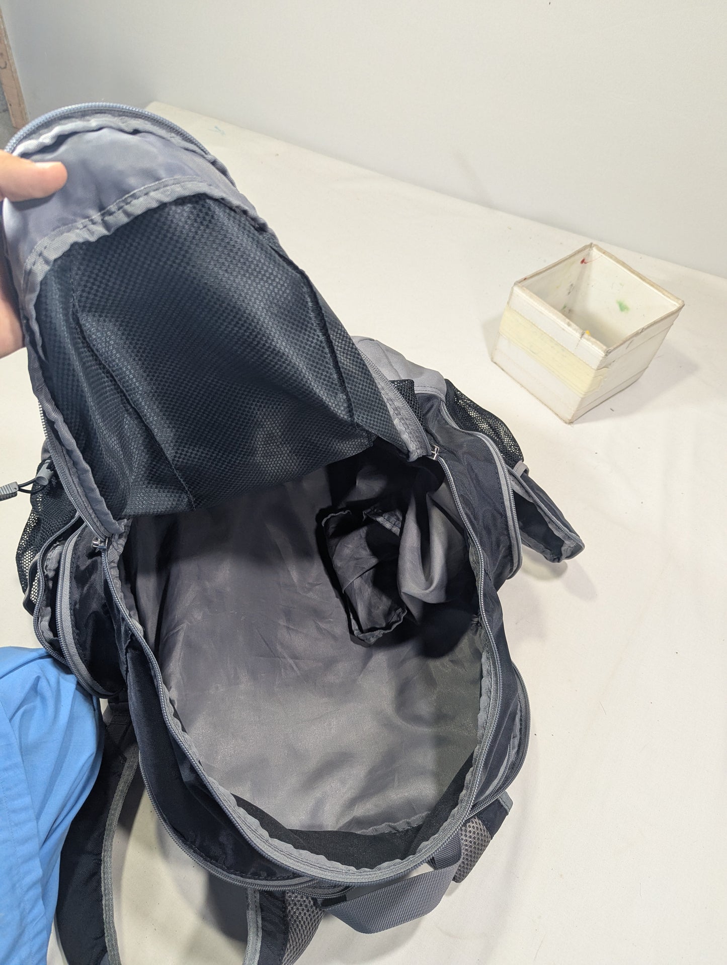 Ua under armour sports backpack, travelling backpack