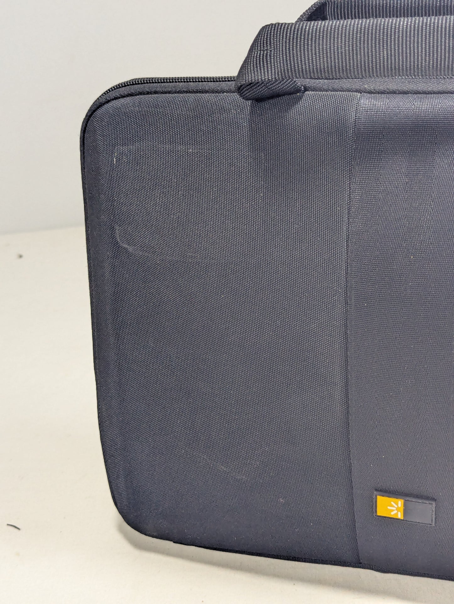 Case logic brand hard shell sleeve, bag U2