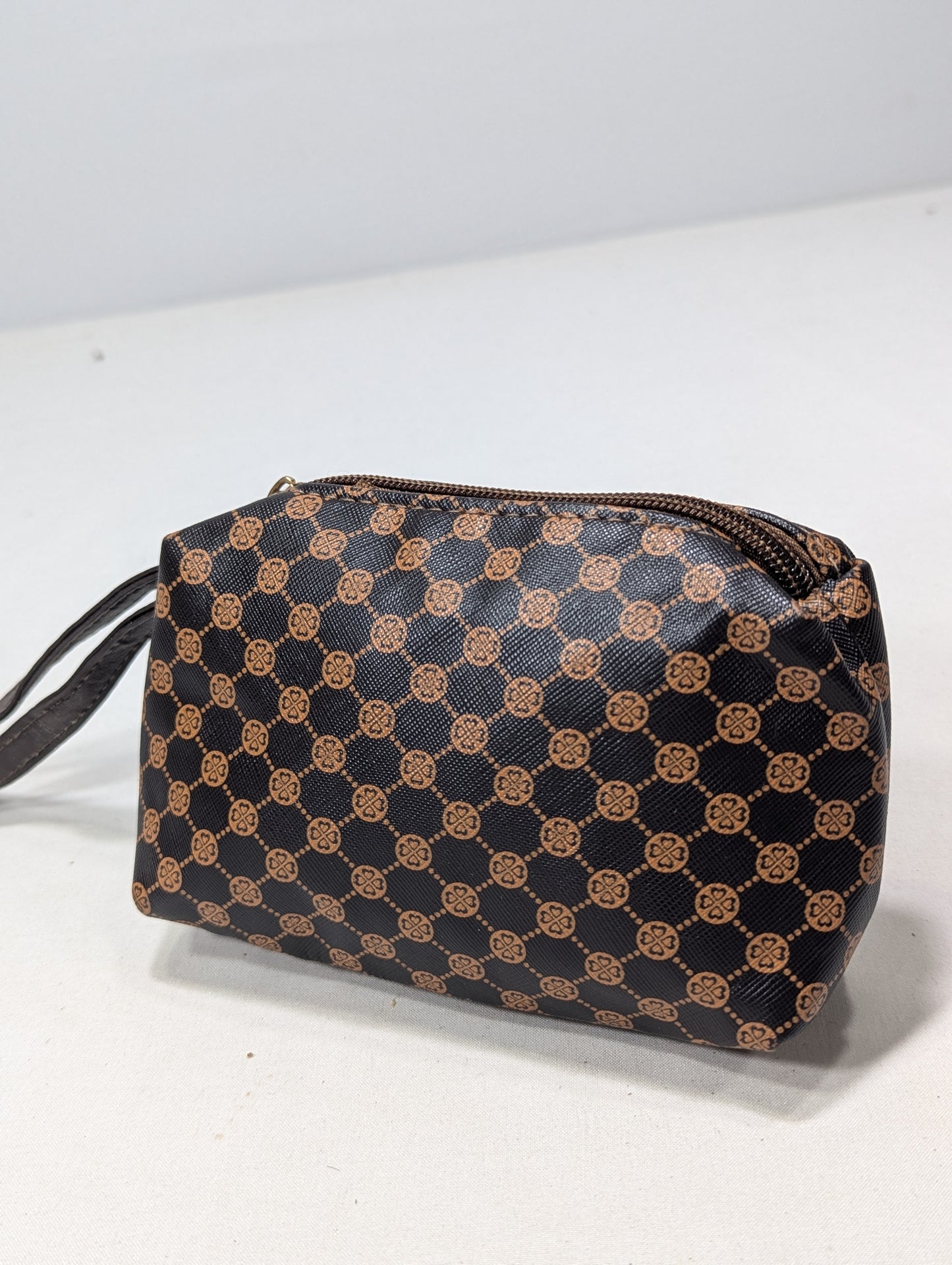 Hand bag, pouch bag