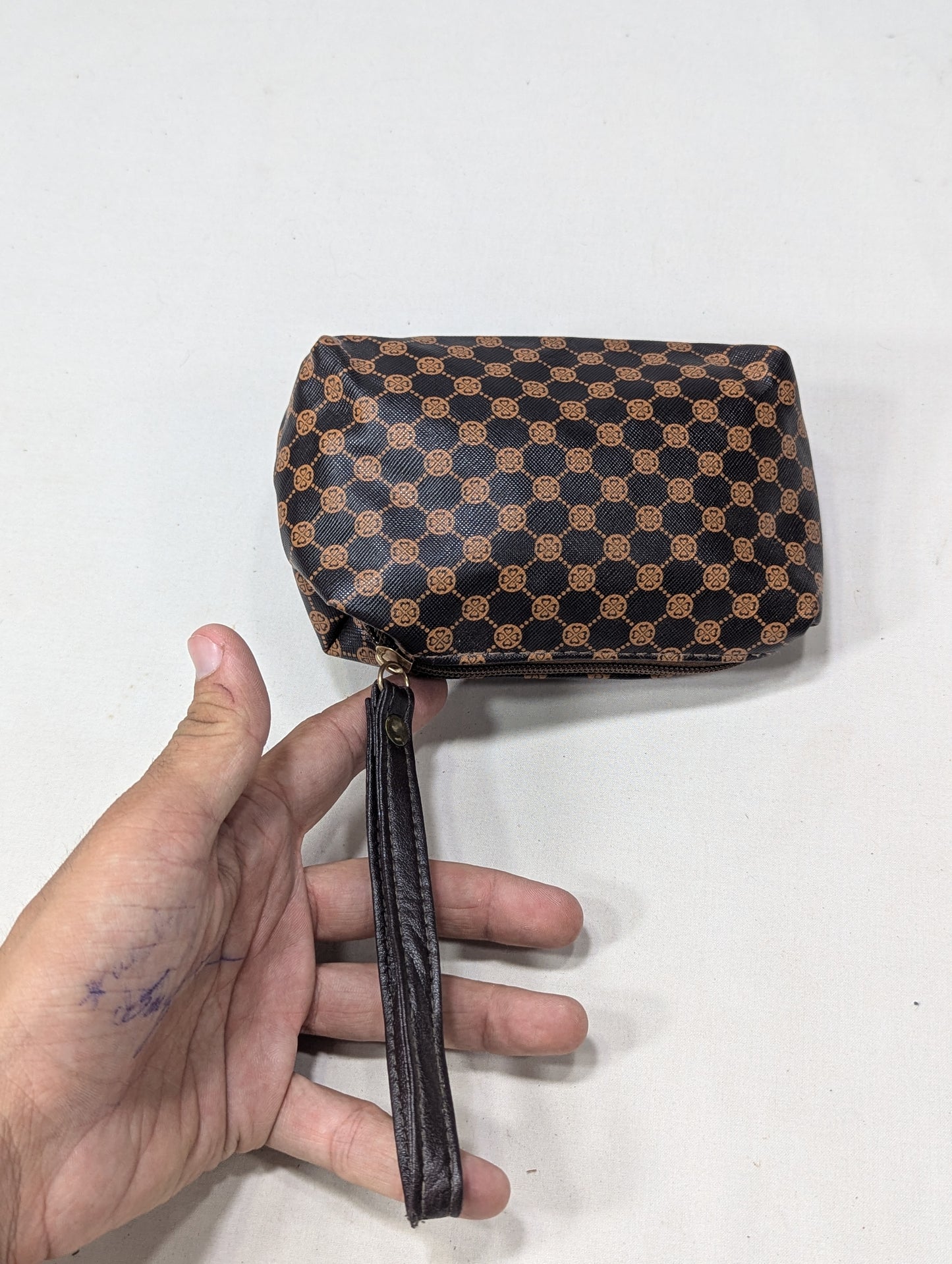 Hand bag, pouch bag