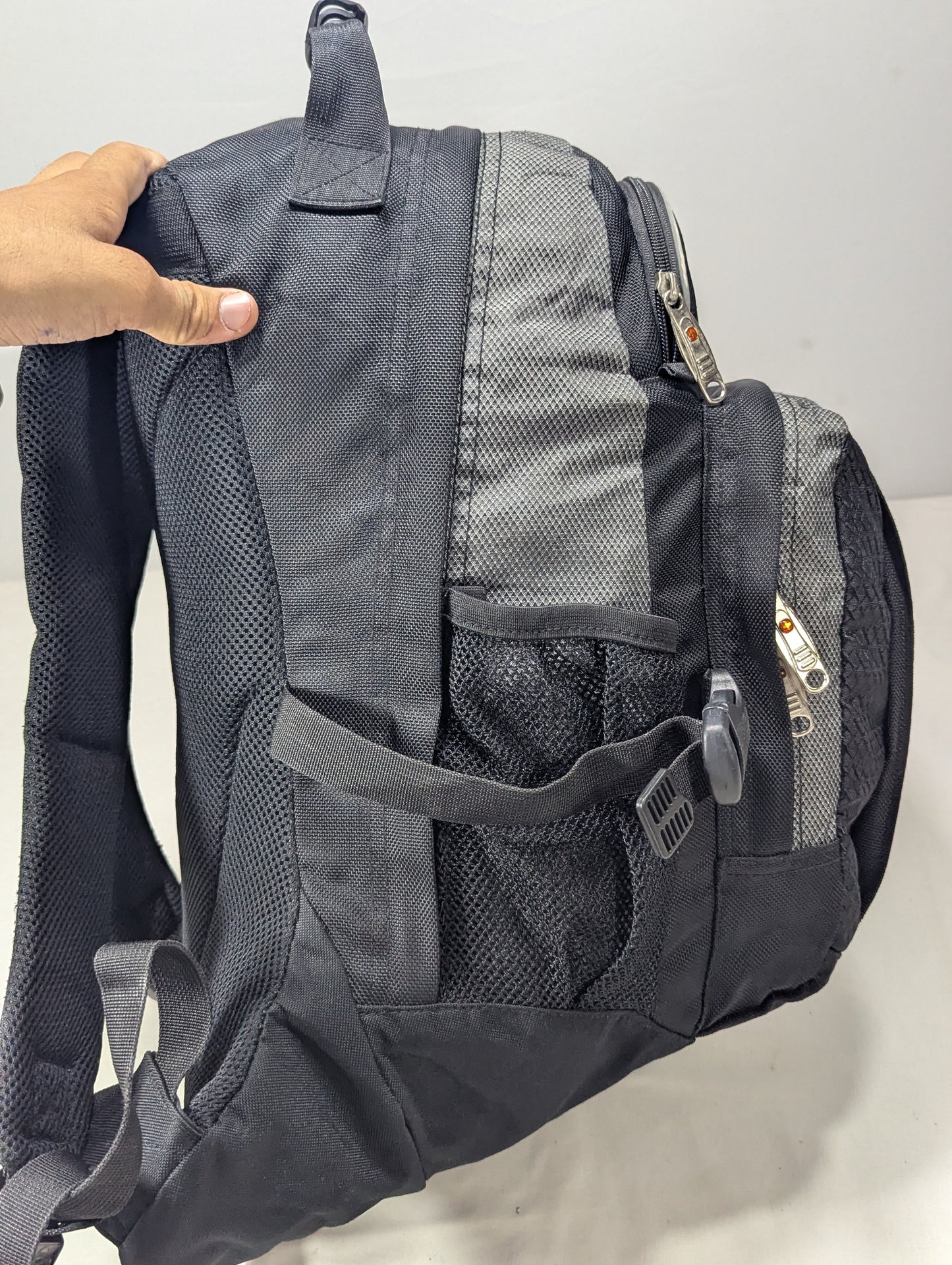 Swiss gear Imported USA Lot Zipper Backpack