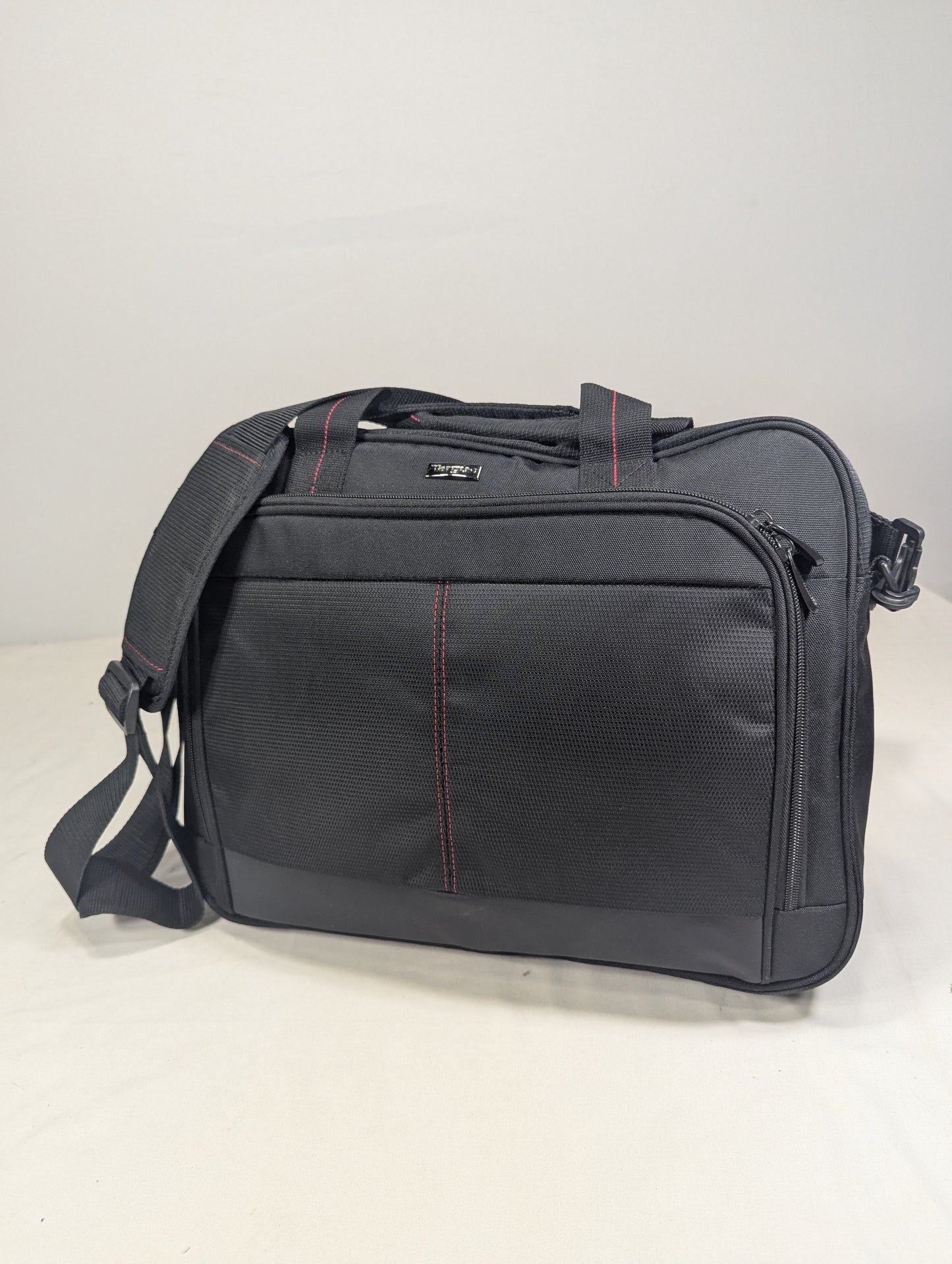 Targus premium brand laptop bag, briefcase bag