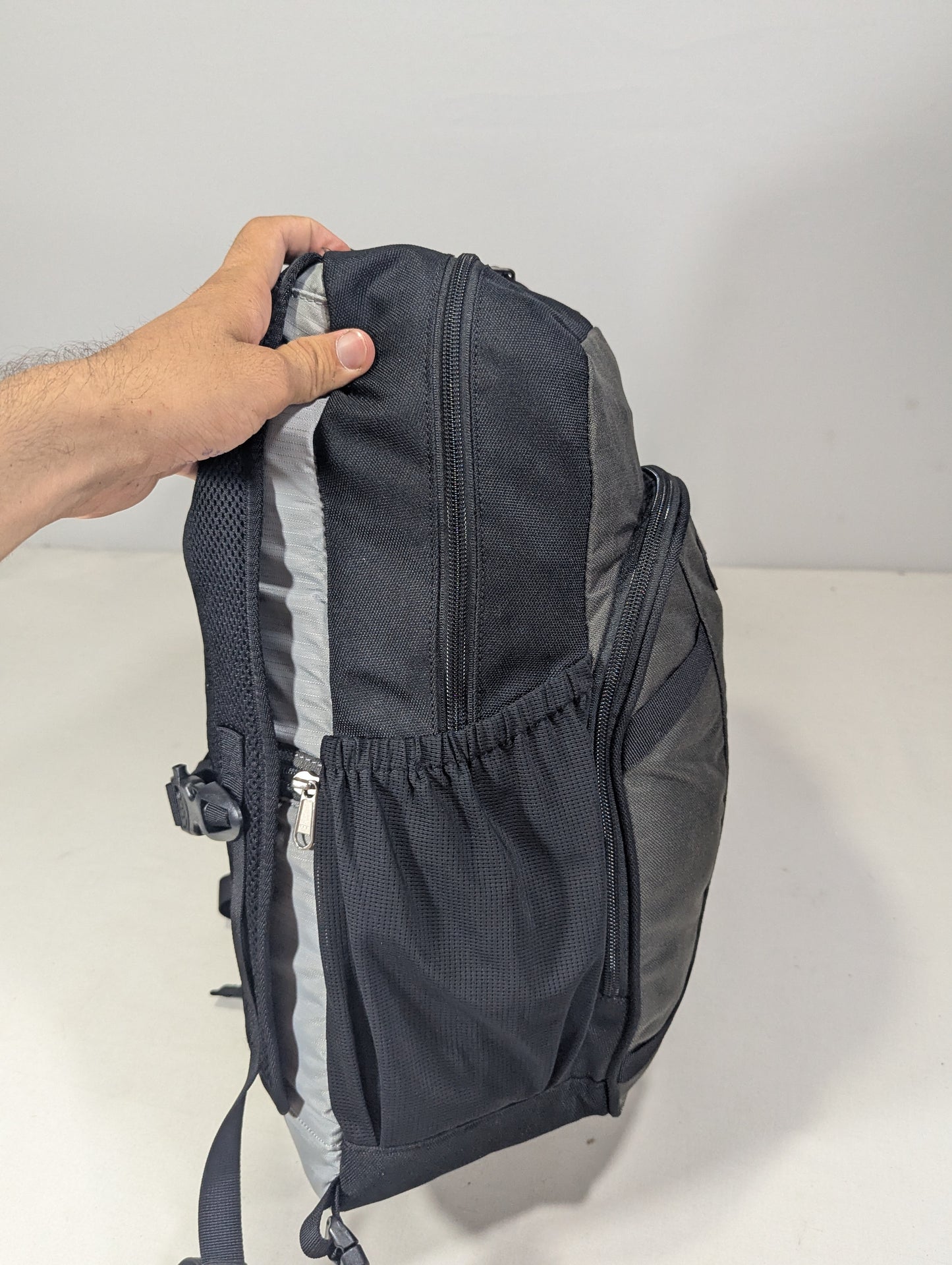 REI USA brand trendy backpack, U25