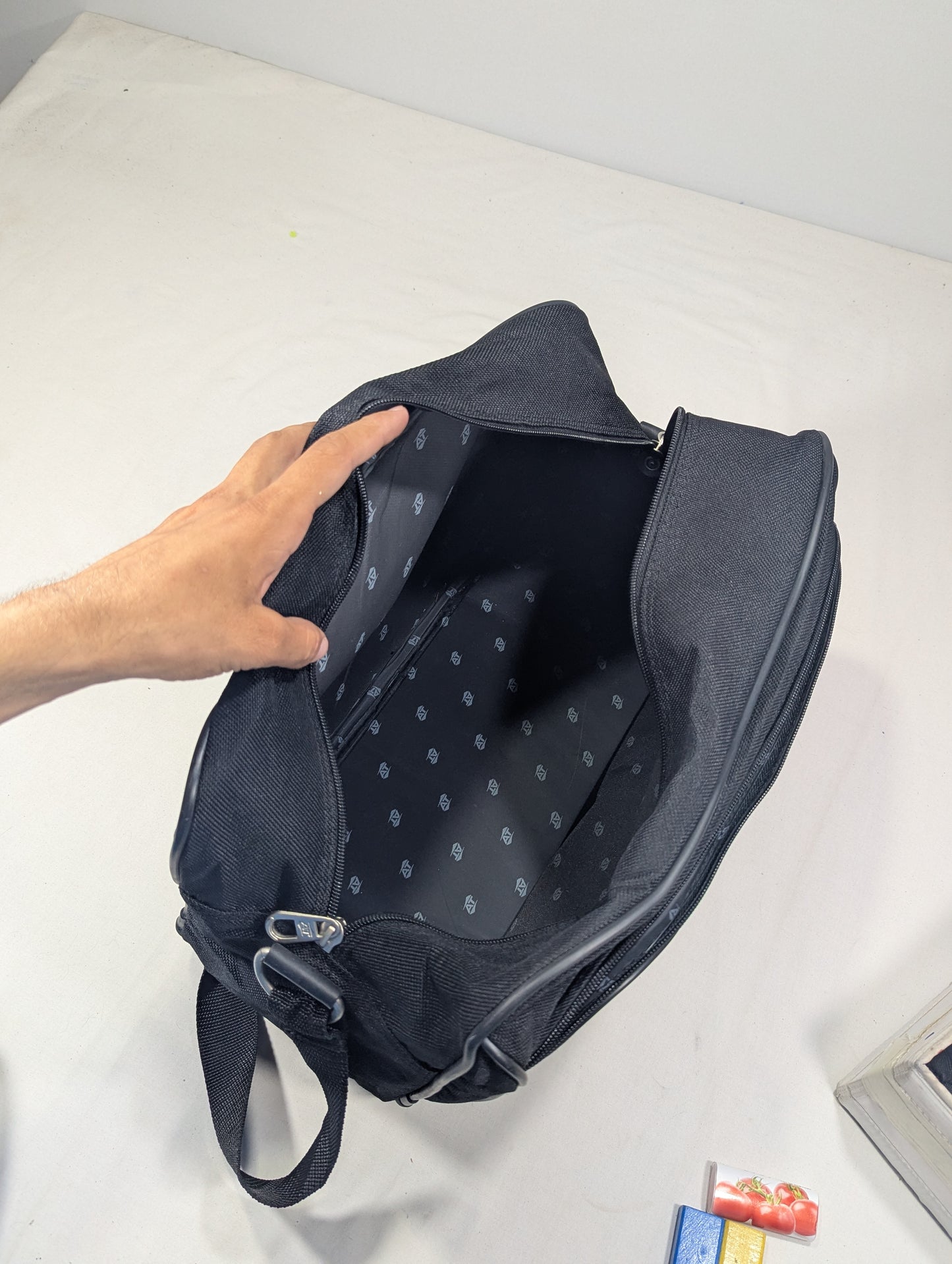 American tourist authentic bag for gym and Travelling purpose