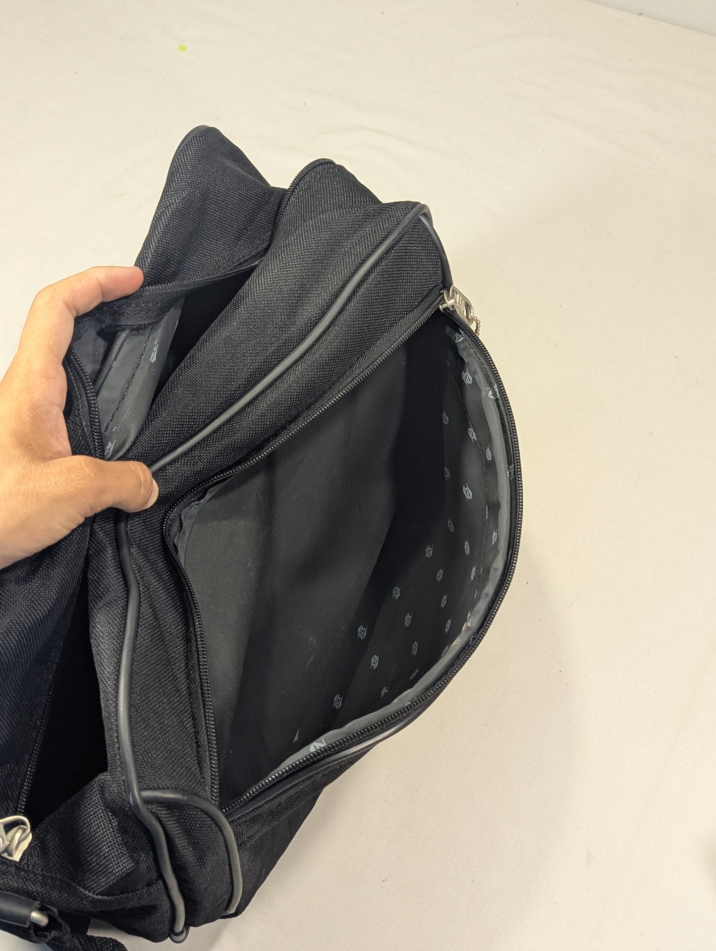 American tourist authentic bag for gym and Travelling purpose