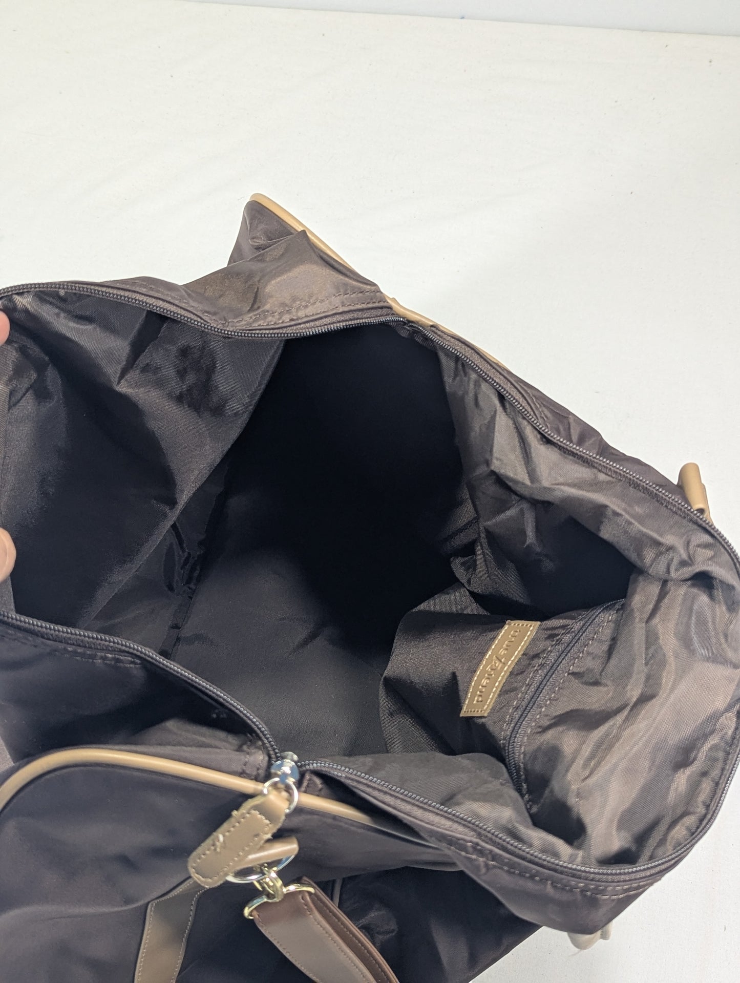 Korean lot duffle bag for travelling and gym purpose U3
