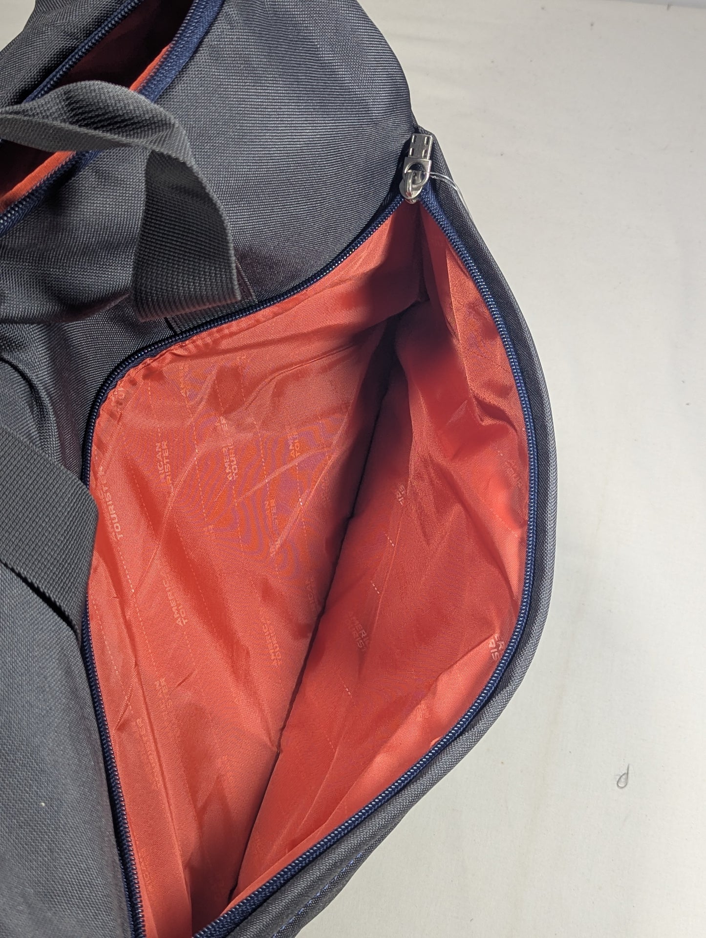 American tourist authentic bag for gym and Travelling purpose