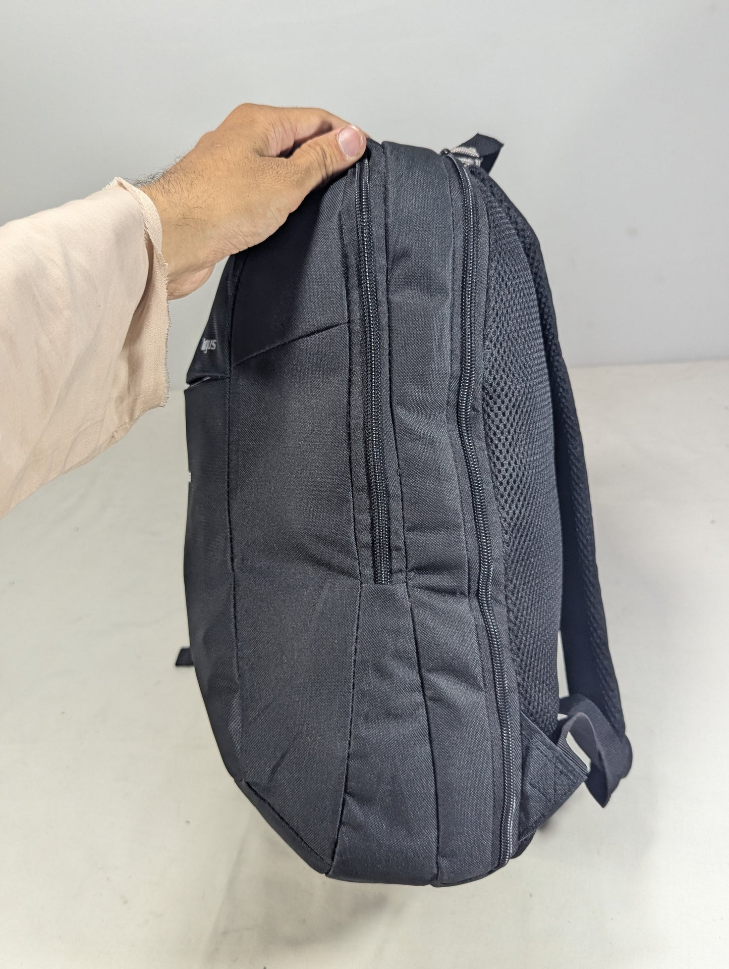 Targus premium material backpack U3