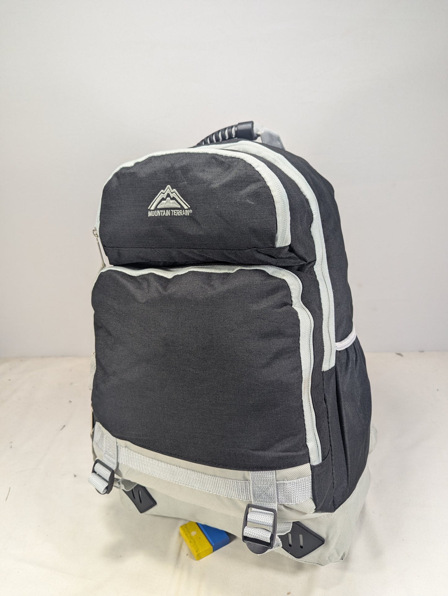 Tracking preloved backpack U3