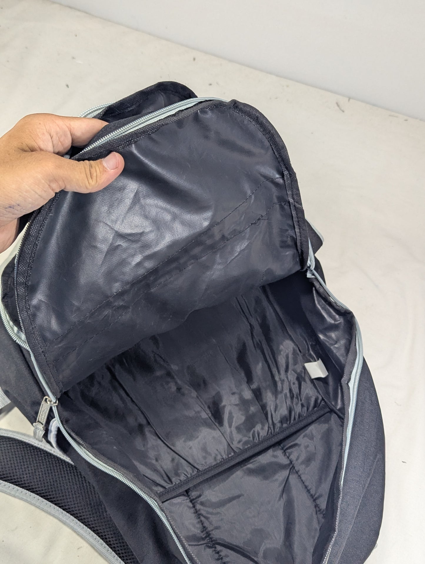 Tracking preloved backpack U3