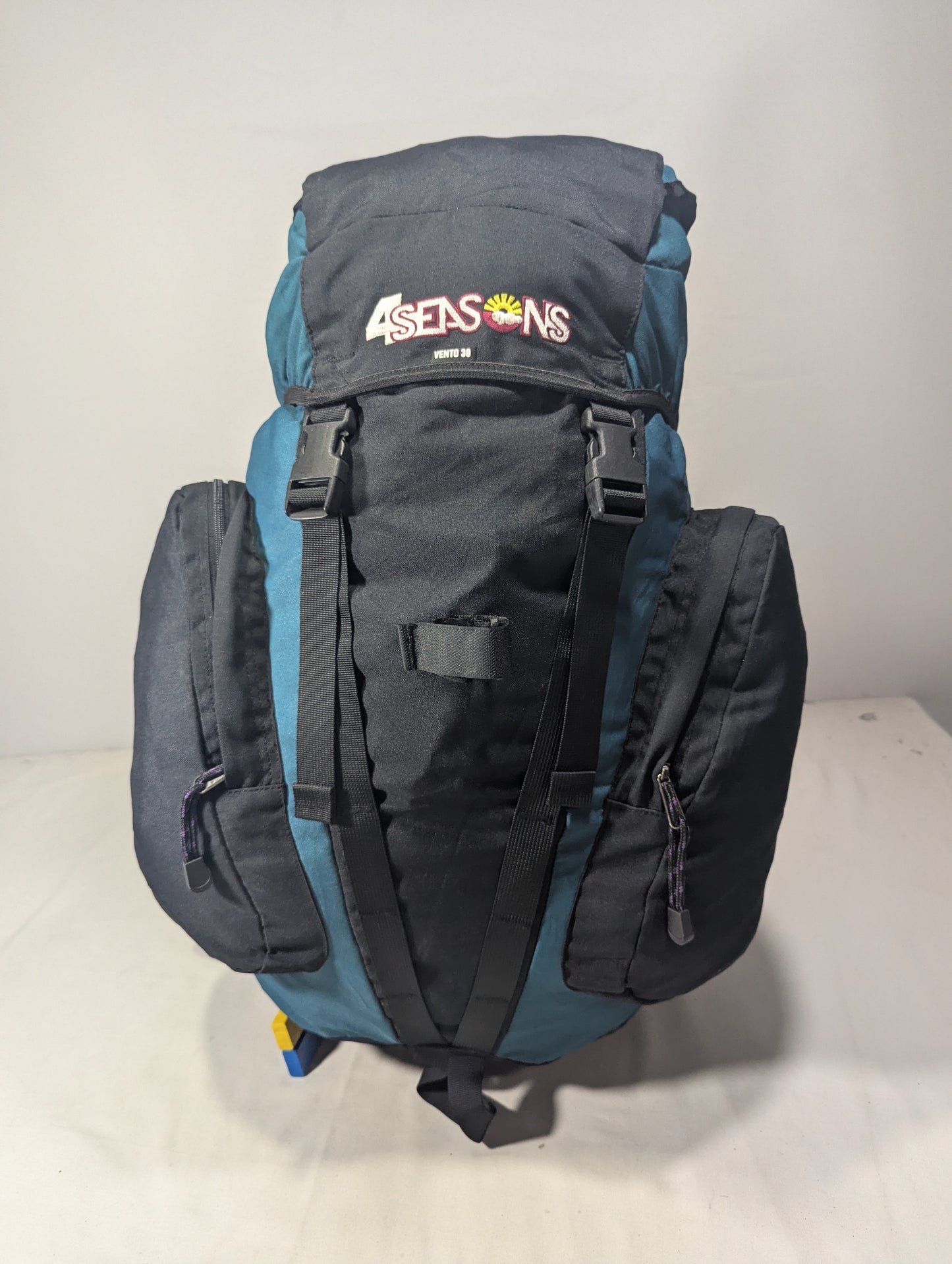 Hiking tourist 30L backpack
