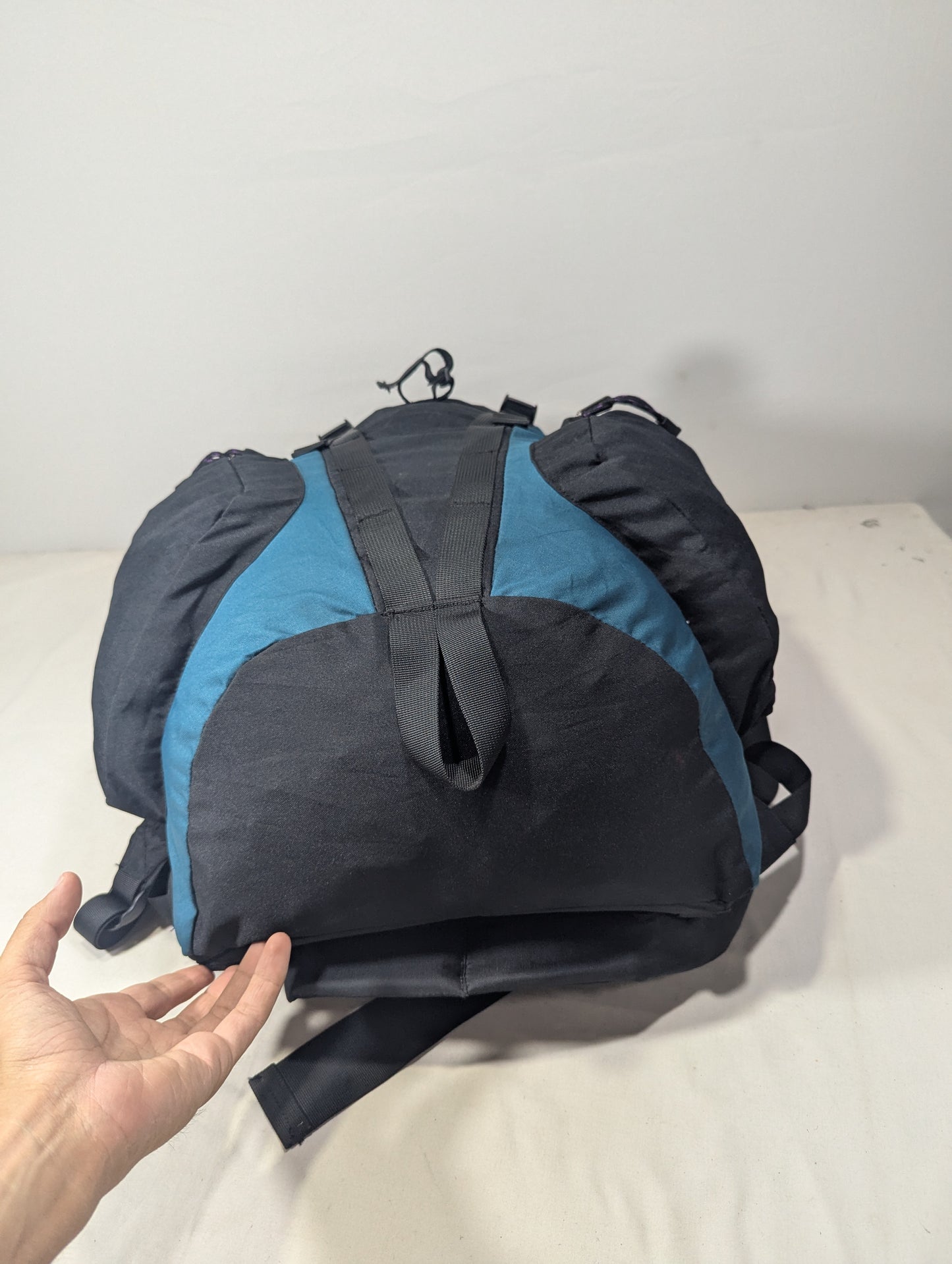 Hiking tourist 30L backpack