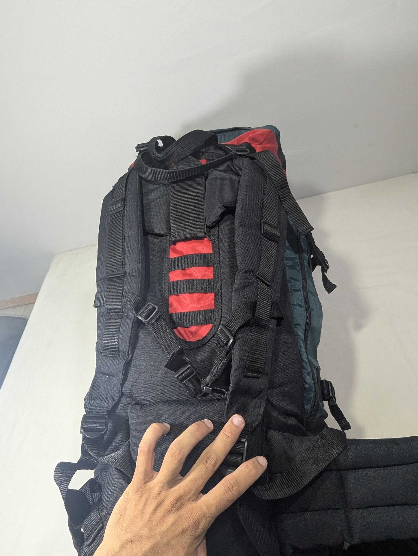 Hiking tourist 40-45L backpack