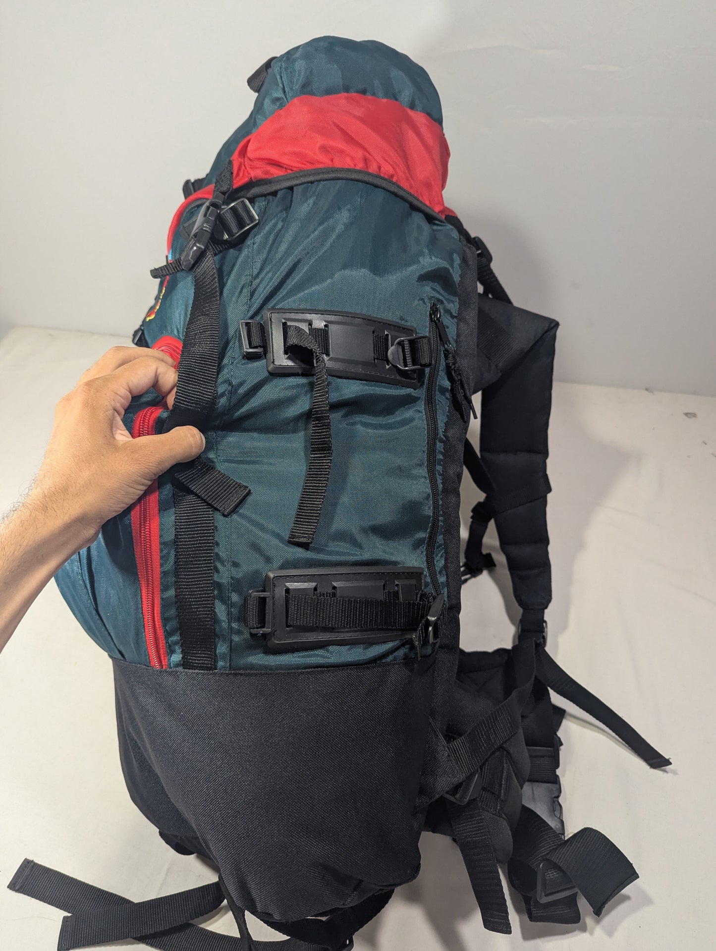 Hiking tourist 40-45L backpack