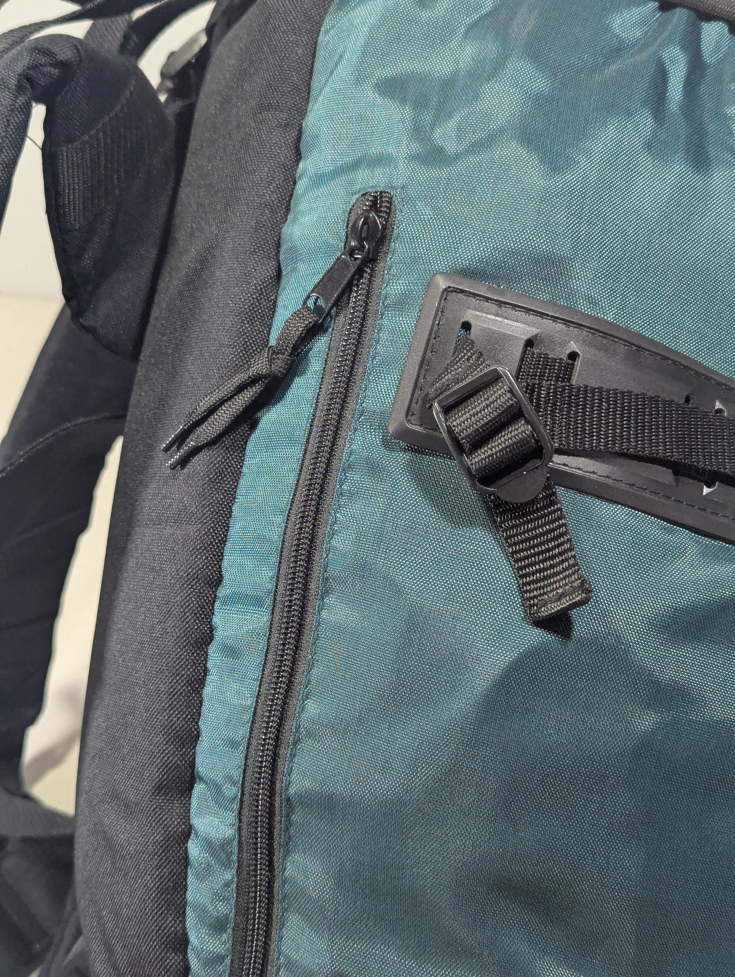Hiking tourist 40-45L backpack