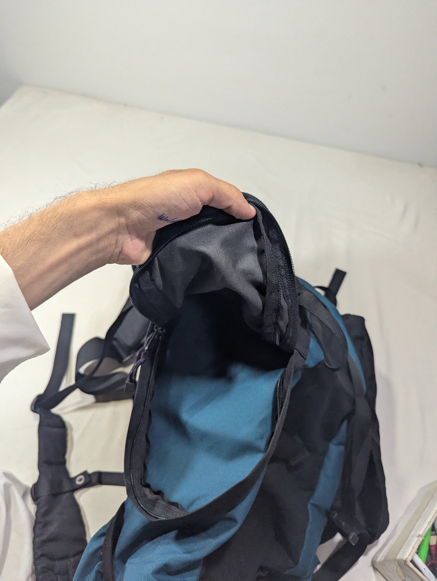 Hiking tourist 30L backpack