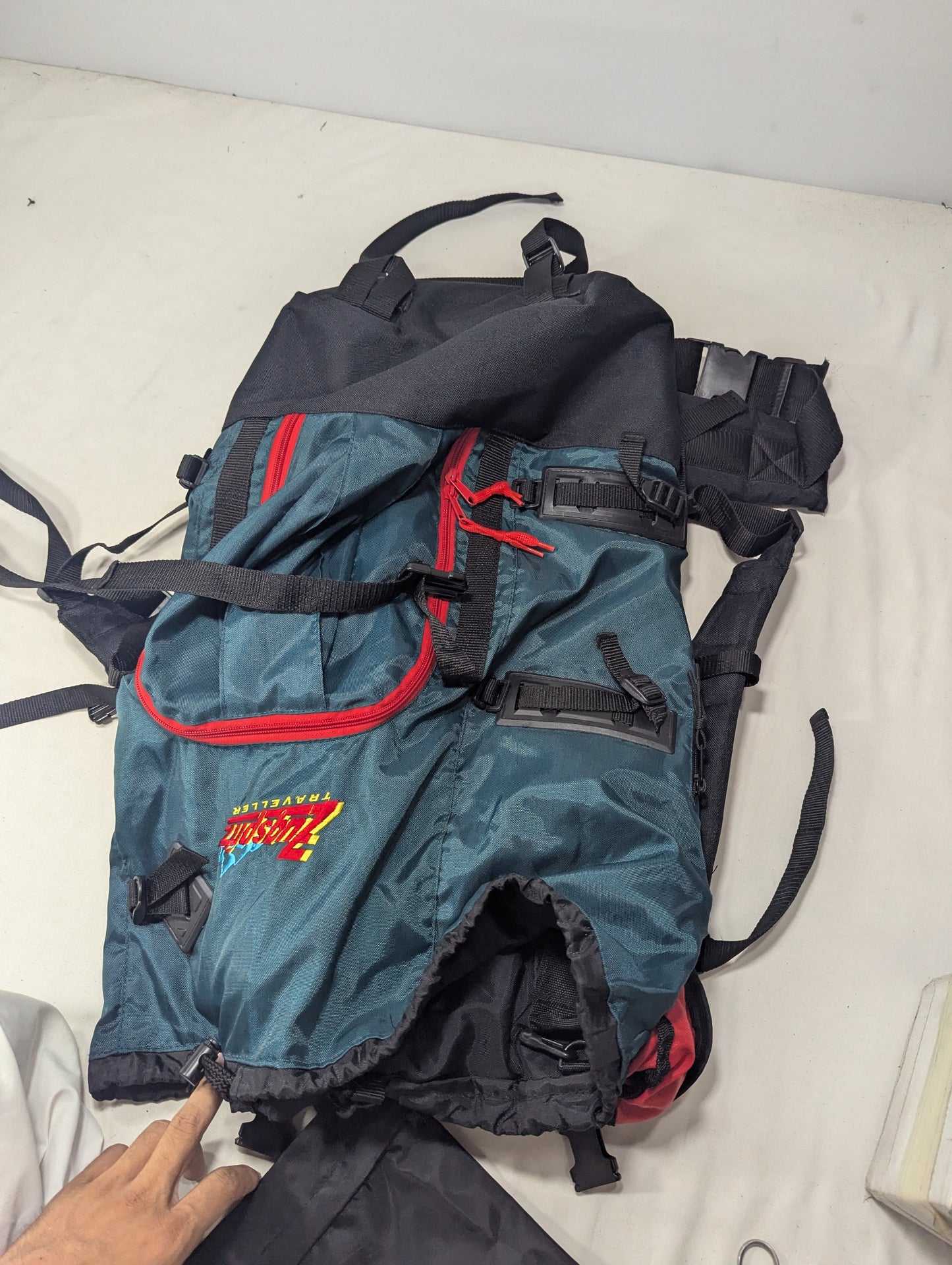 Hiking tourist 40-45L backpack