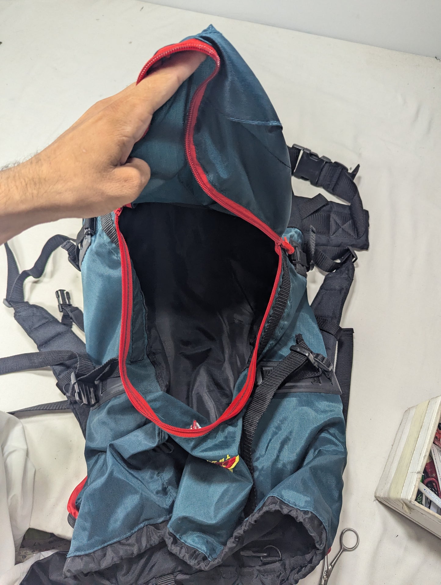 Hiking tourist 40-45L backpack