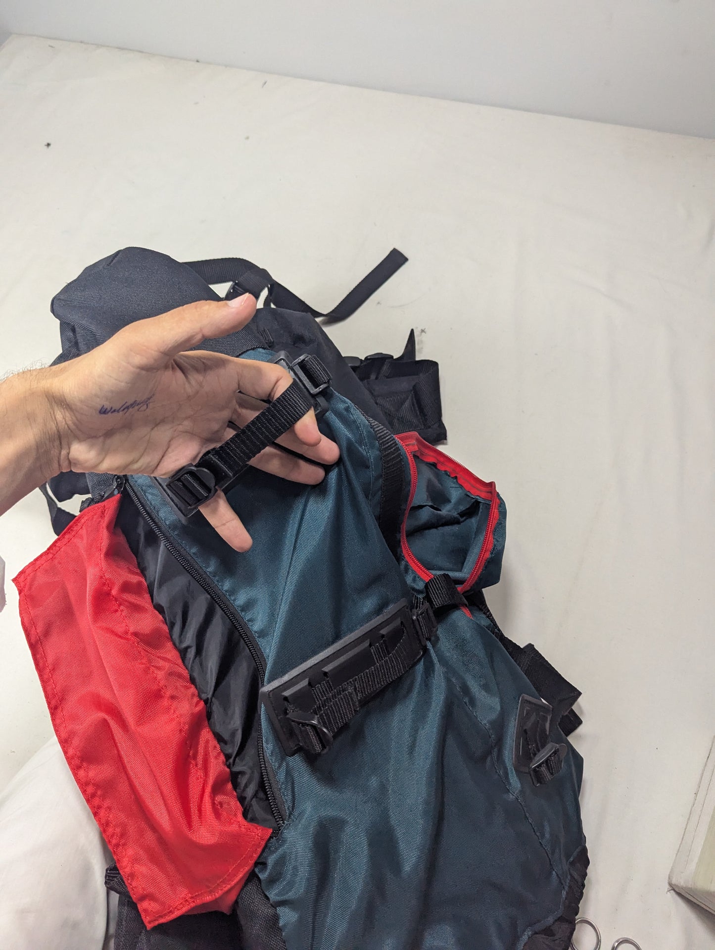 Hiking tourist 40-45L backpack
