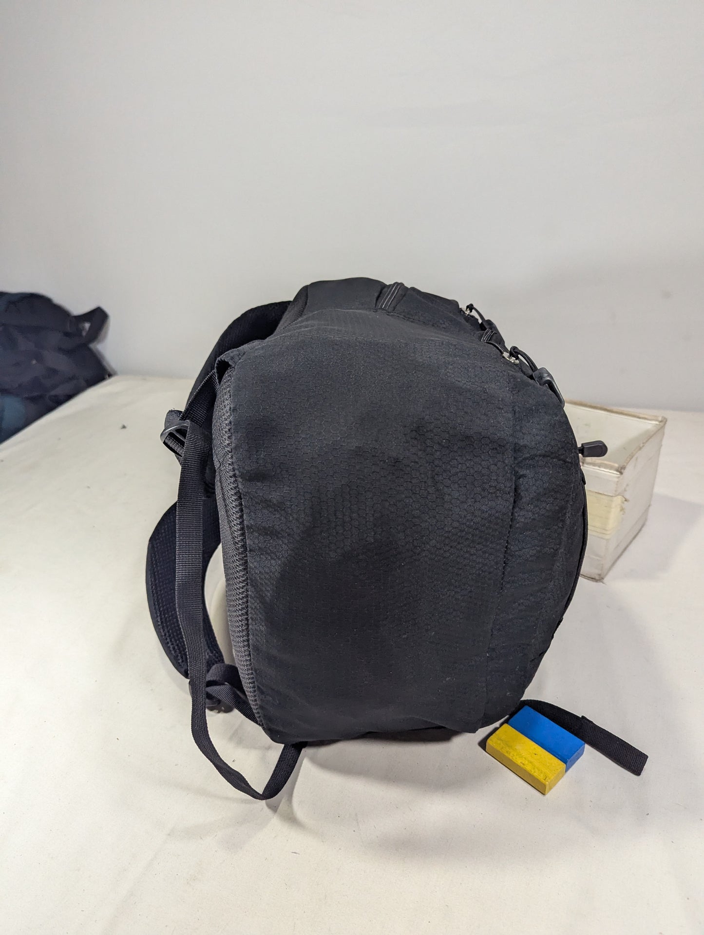 High Sierra Black color backpack U2