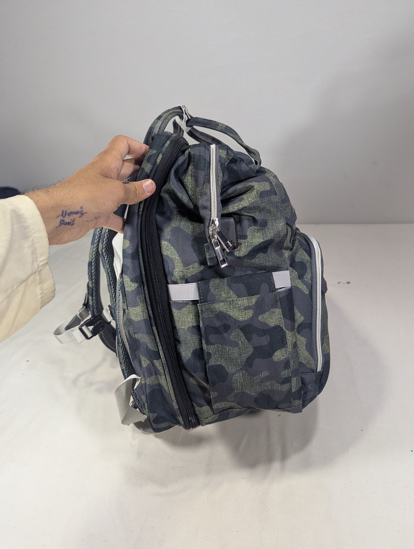 Camouflage baby diaper backpack with Baby bed