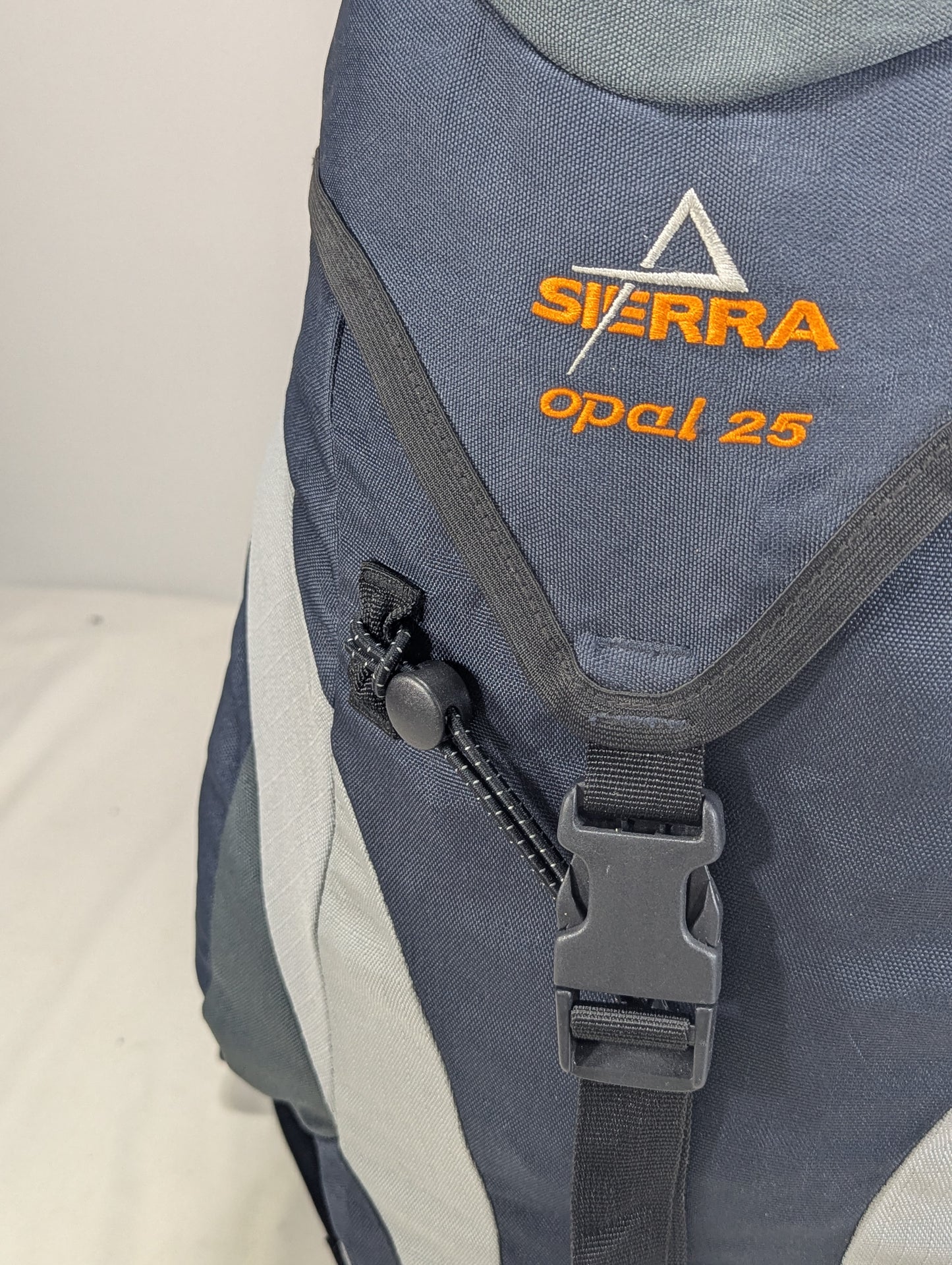 25L hiking tourist tracking backpack