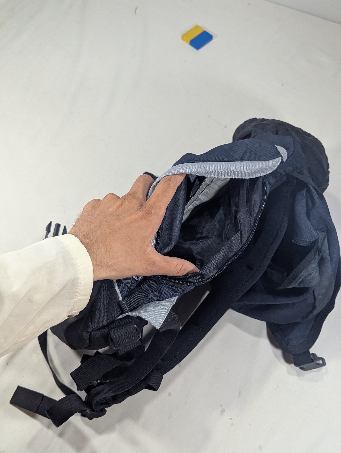 25L hiking tourist tracking backpack
