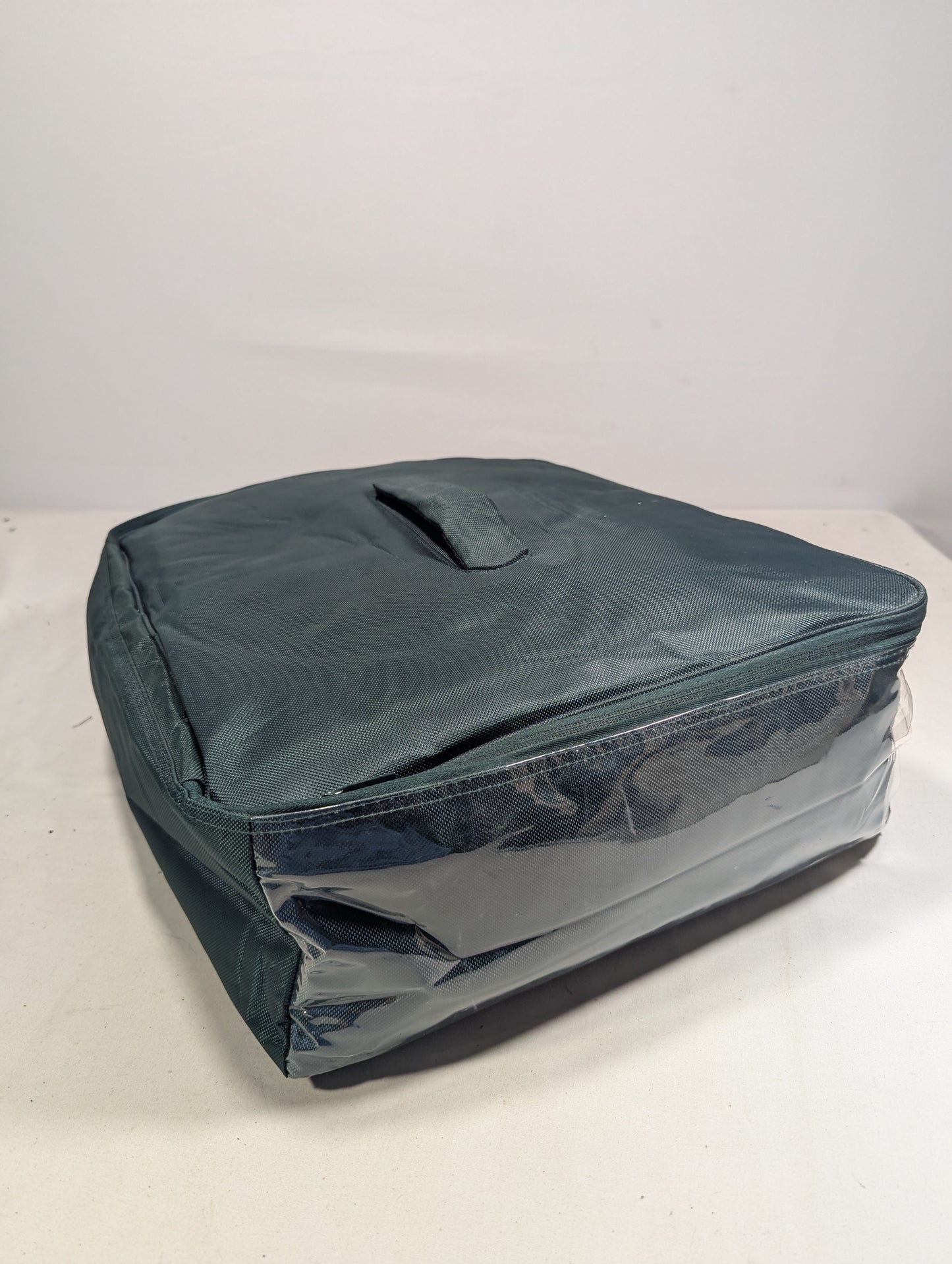 Preloved authentic ice pack ,cooler backpack