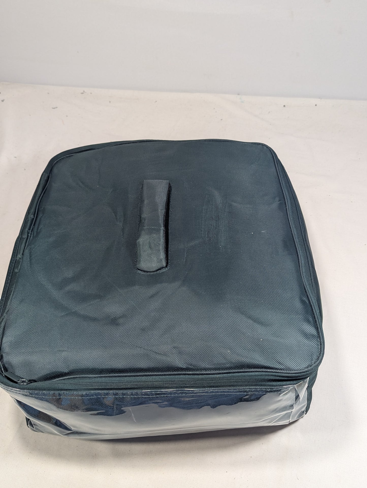Preloved authentic ice pack ,cooler backpack